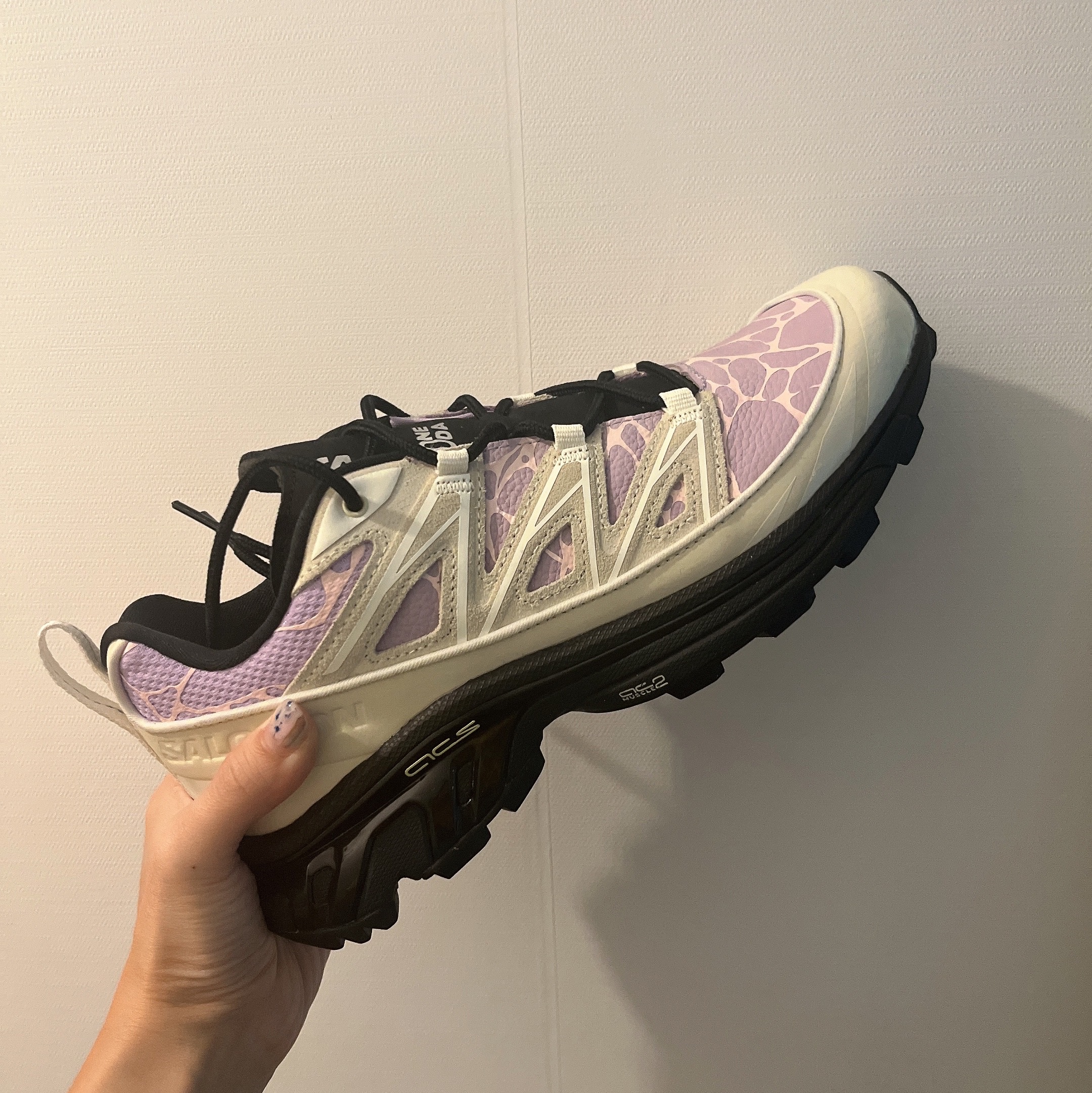 Salomon x Bone Soda XT-6 Expanse LTR Vanilla Ice Black 착용 스타일