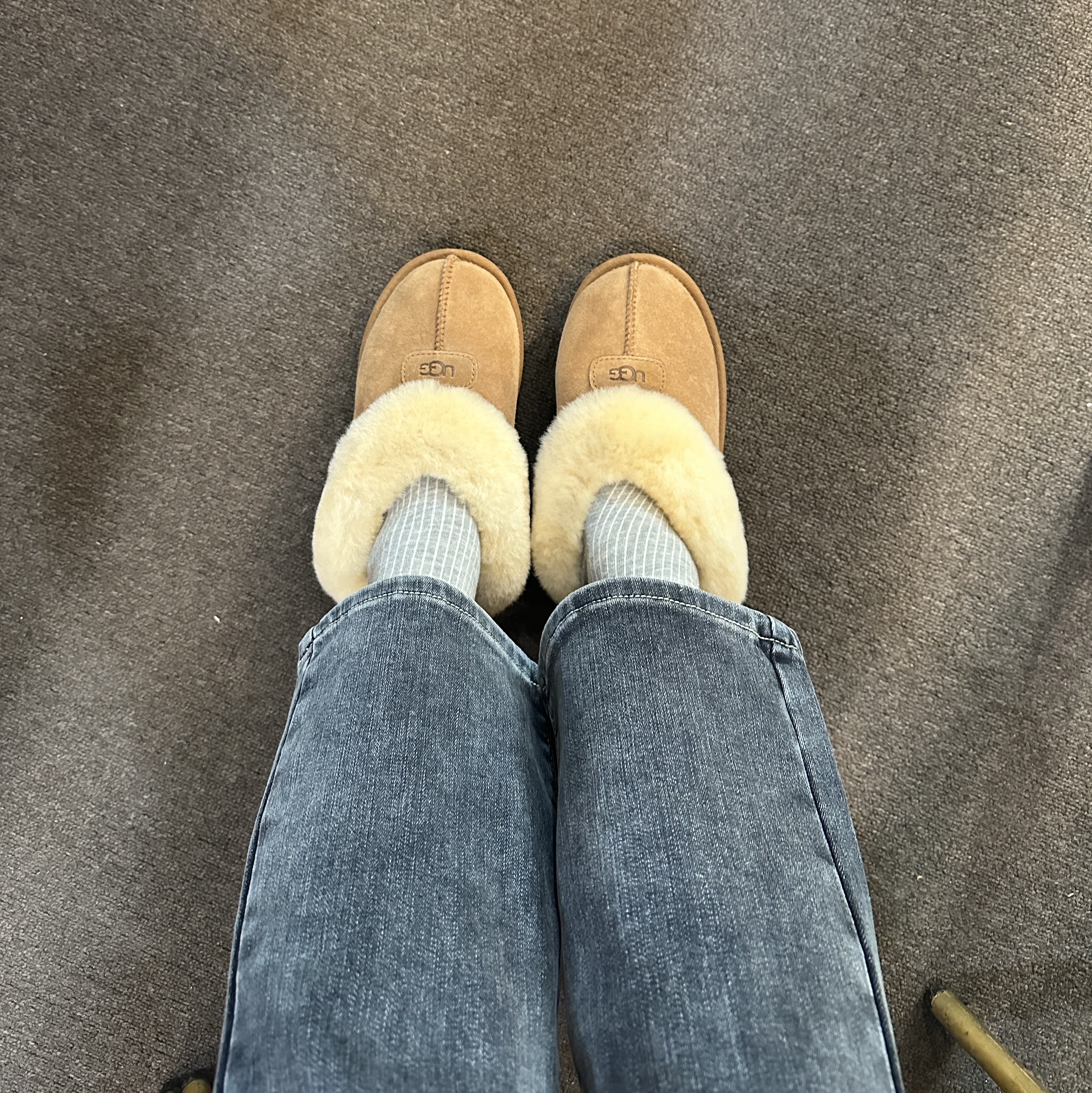 (W) UGG Coquette Slipper Chestnut 착용 스타일 - 5