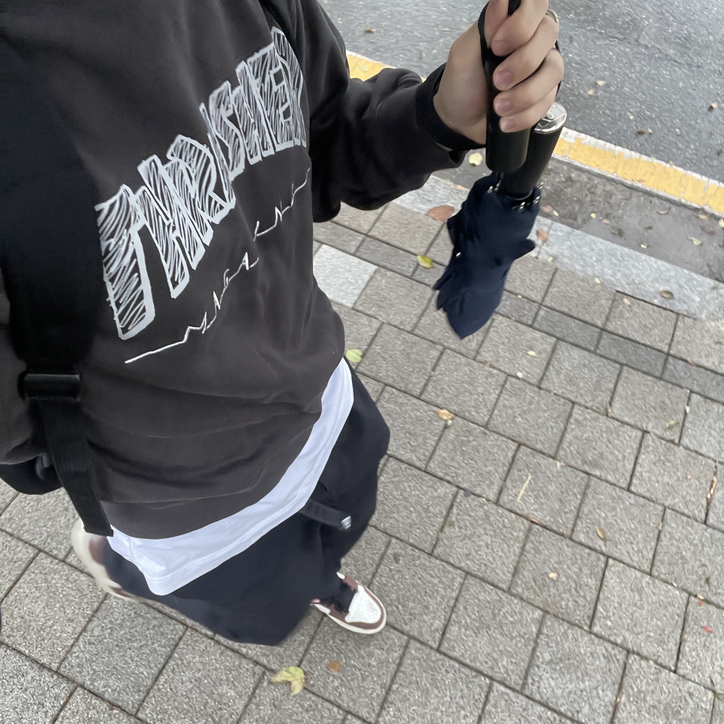 Jordan 1 Low SE Chocolate Bliss 착용 스타일 - 1