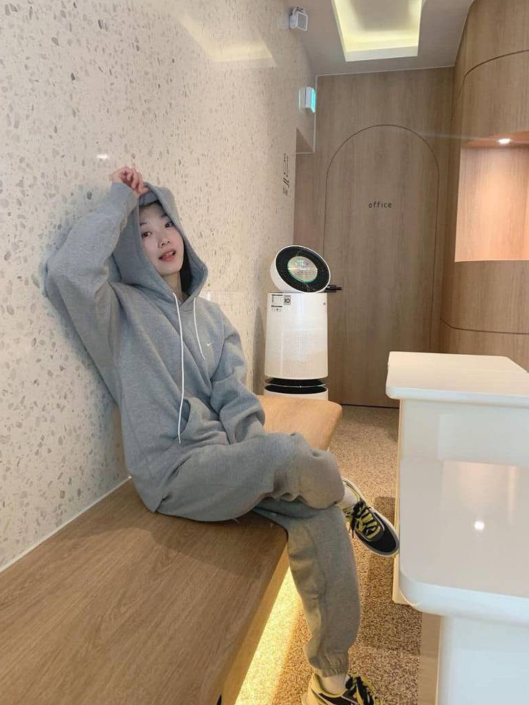 Nike x Stussy NRG RA Pullover Hoodie Dark Grey Heather (DJ9488-063), (W) Nike Dunk Low Black 착용 스타일 - 4