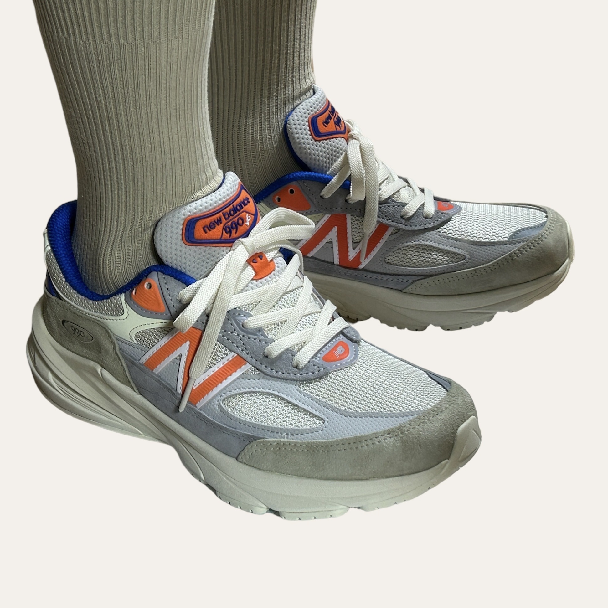 New Balance x Kith x Madison Square Garden 990v6 Made in USA Angora Royal Blue 착용 스타일
