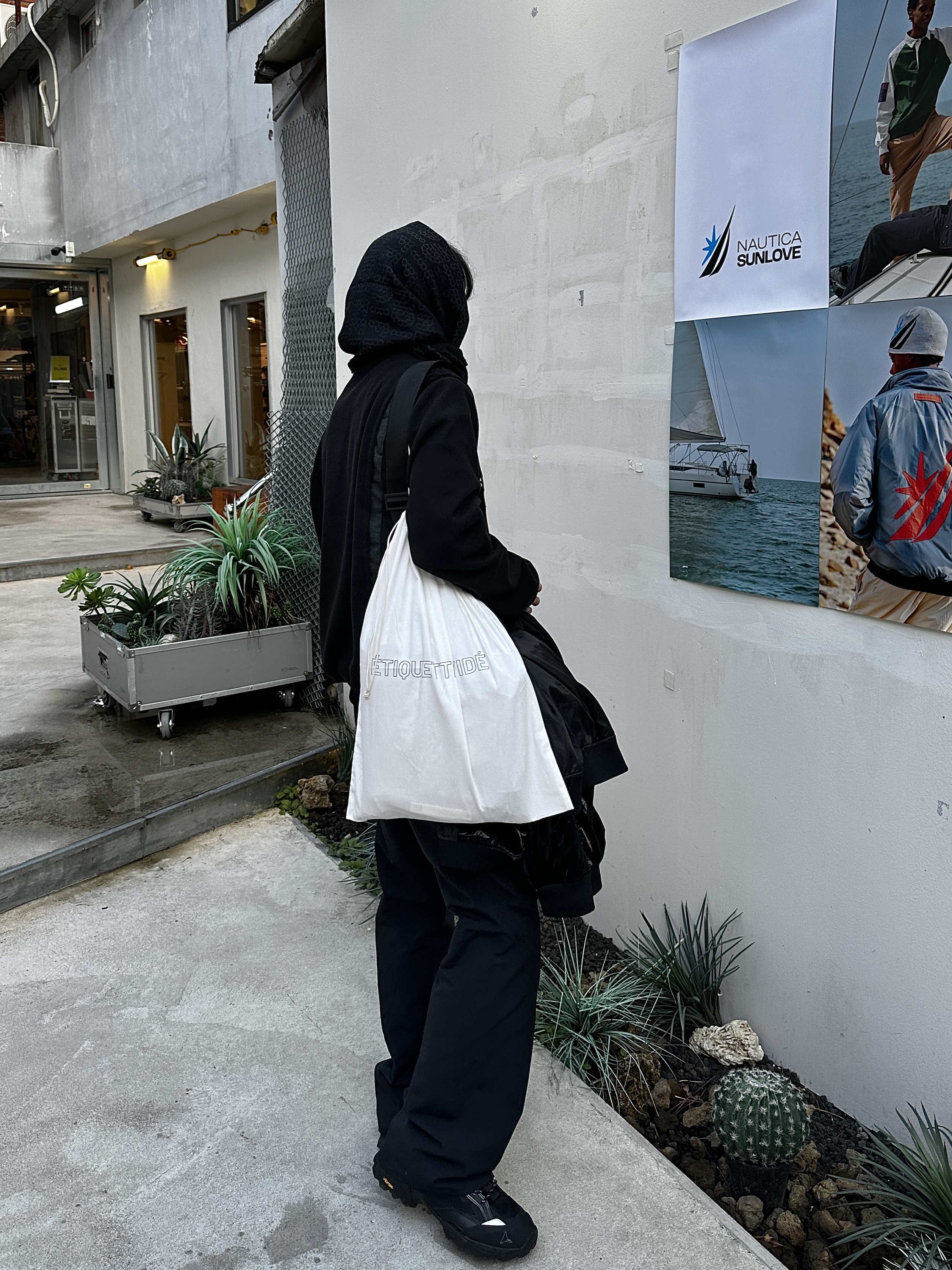 Roa Hiking Lhakpa Black 착용 스타일 - 2