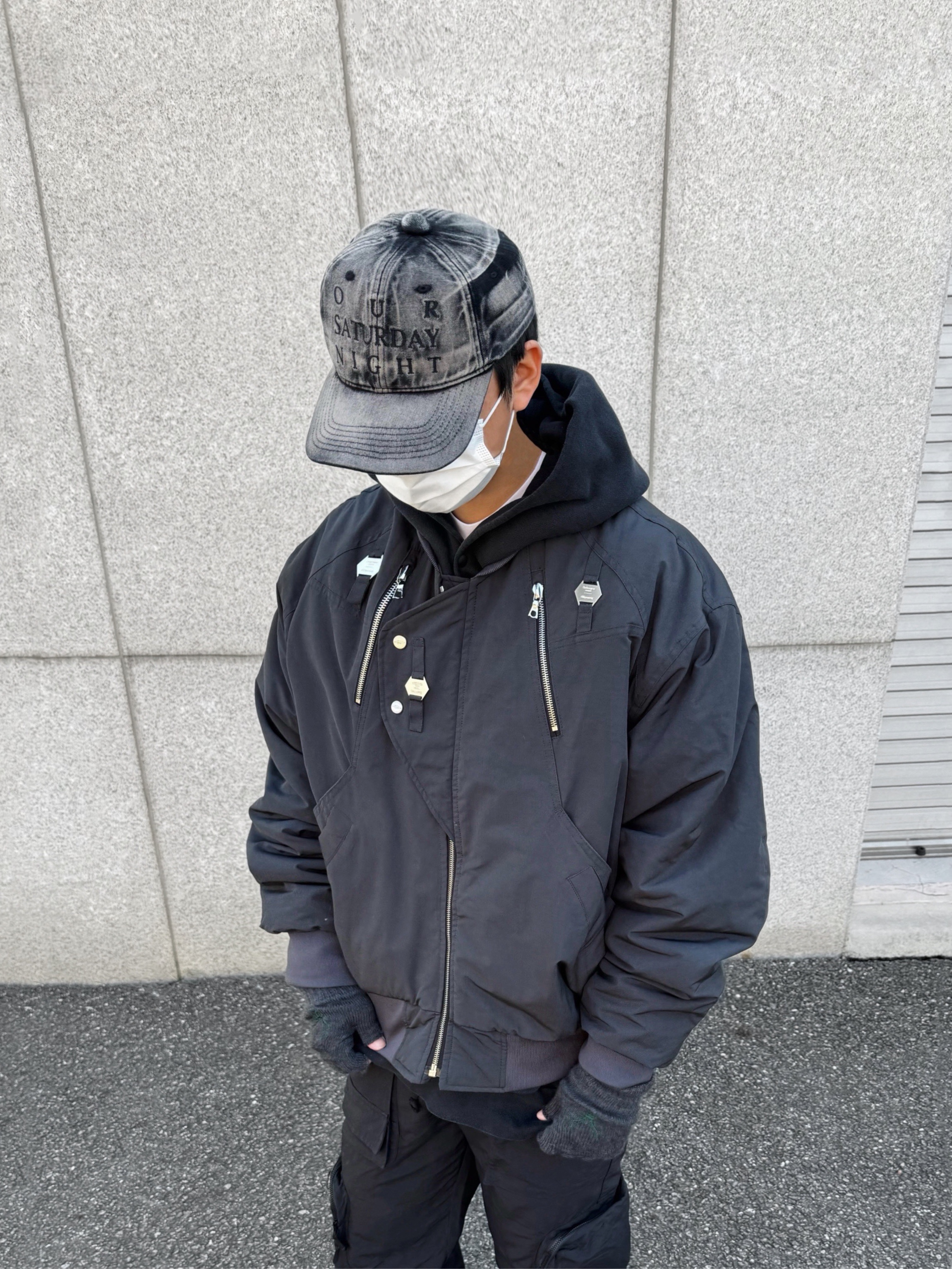 Undermycar x Ohhyunseog Boltume.1 Hardware Combo Flight Jacket Turbulence - 22SS, Jordan 1 x Travis Scott Retro Low OG SP Black Phantom 착용 스타일 - 1