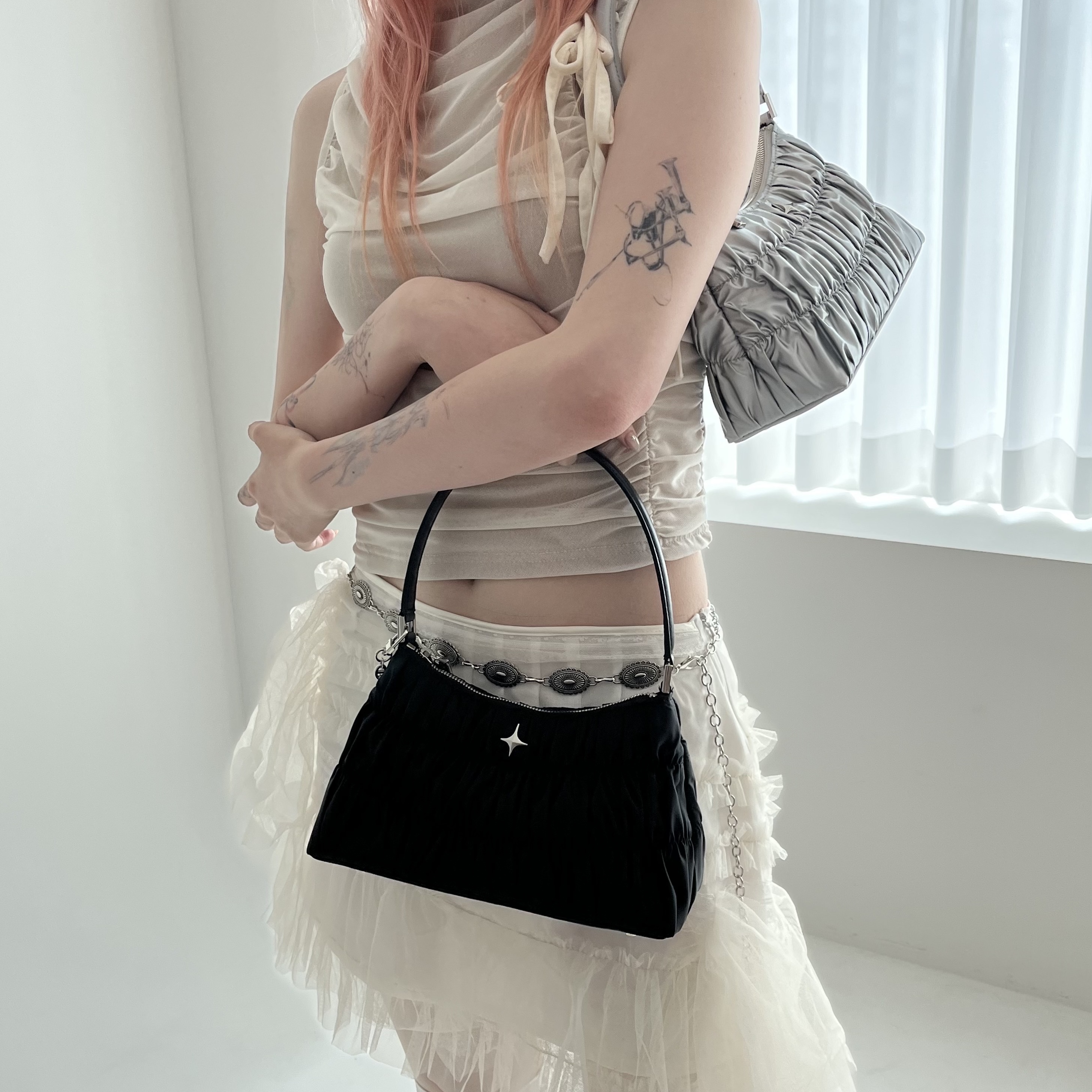 For Appeal Women Sparkle Star Shirring Hobo Bag Silver, For Appeal Women Sparkle Star Shirring Hobo Bag Black 착용 스타일