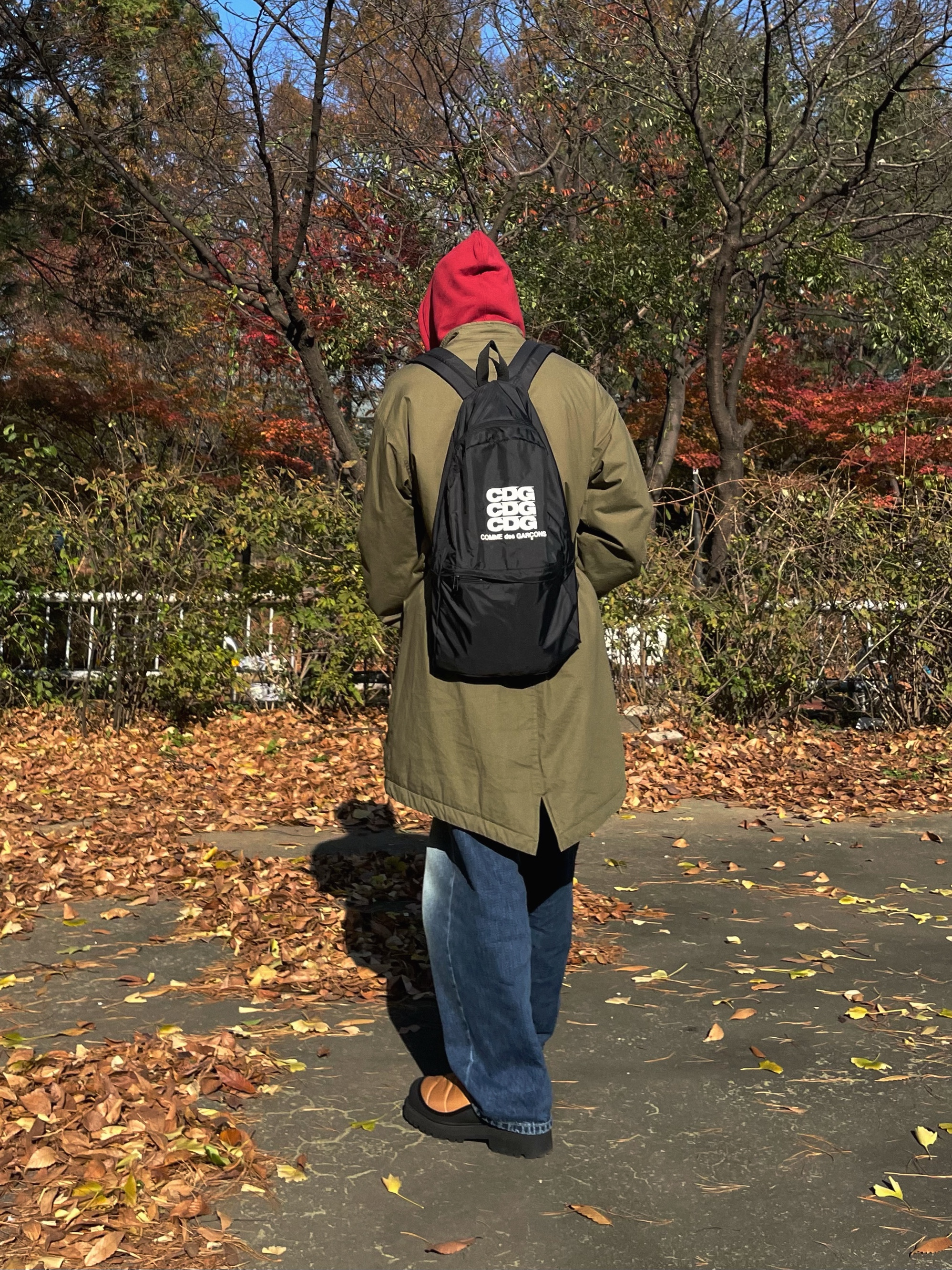 CDG Backpack Black 착용 스타일