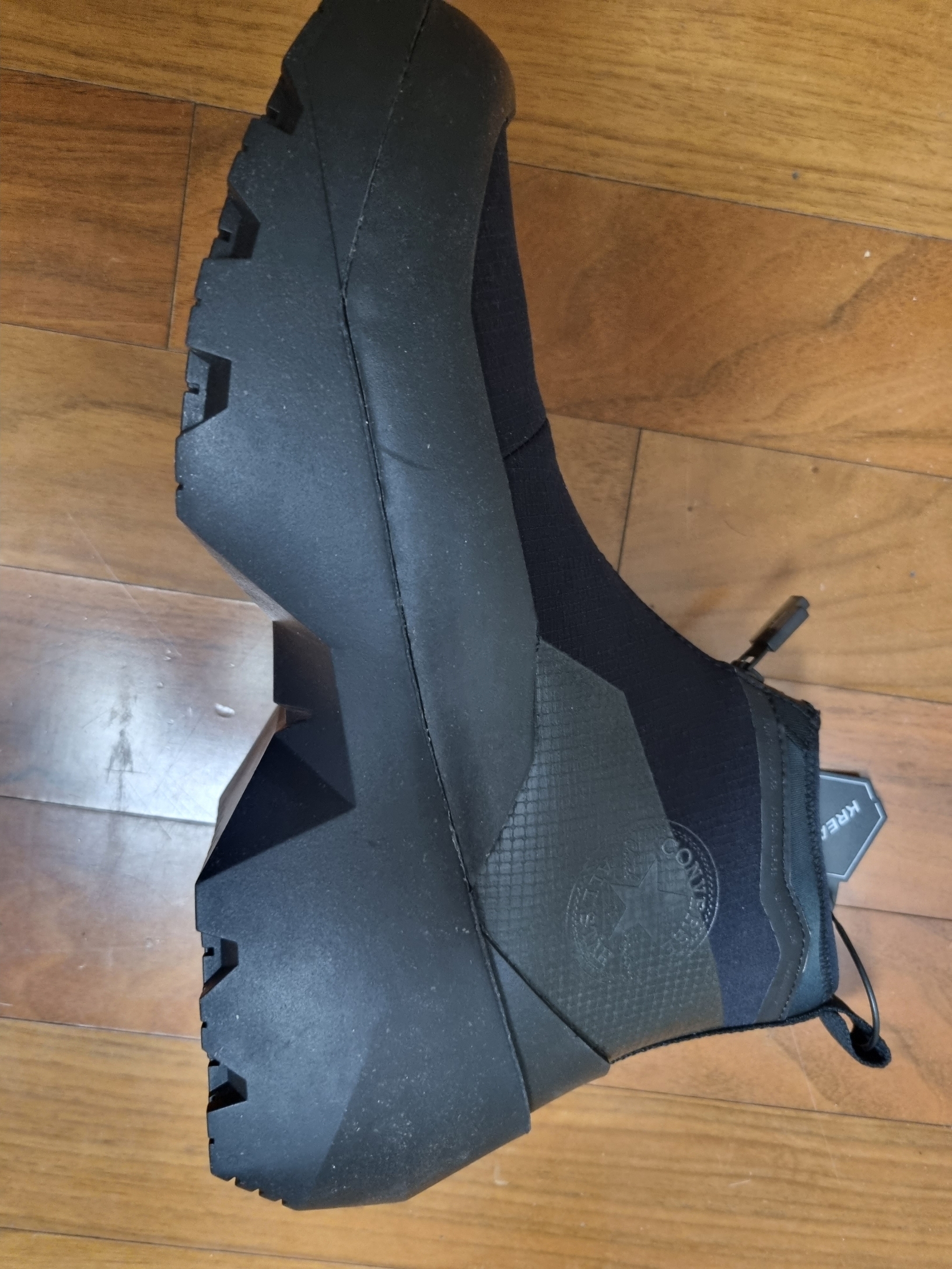 Converse x A-Cold-Wall Geo Forma Boot Onyx 착용 스타일