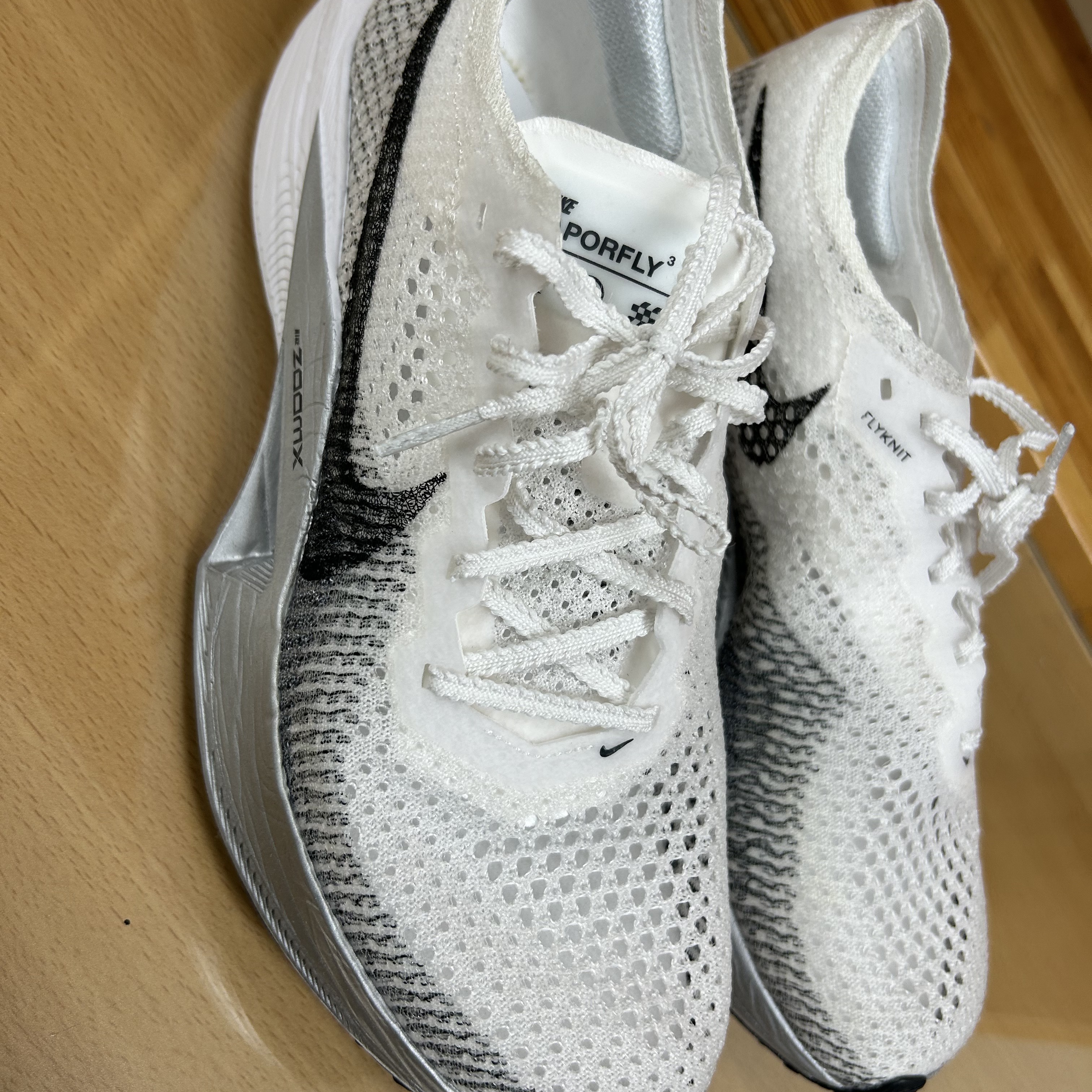 Nike ZoomX Vaporfly Next% 3 White Grey 착용 스타일