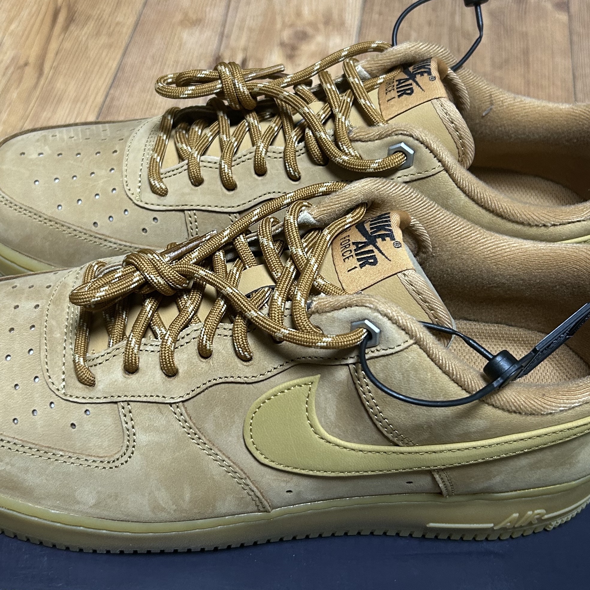 Nike Air Force 1 '07 WB Flax 착용 스타일 - 3