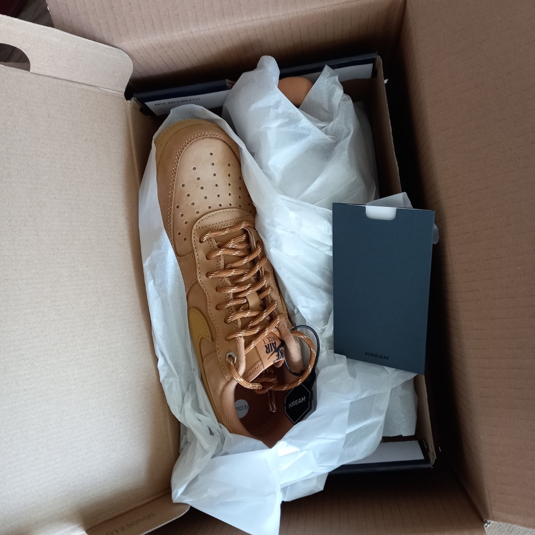 Nike Air Force 1 '07 WB Flax 착용 스타일