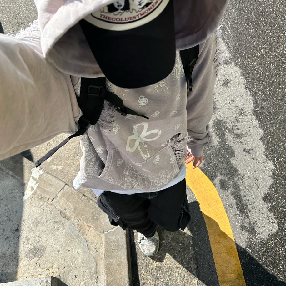 Balenciaga 3XL Sneakers Light Beige 착용 스타일