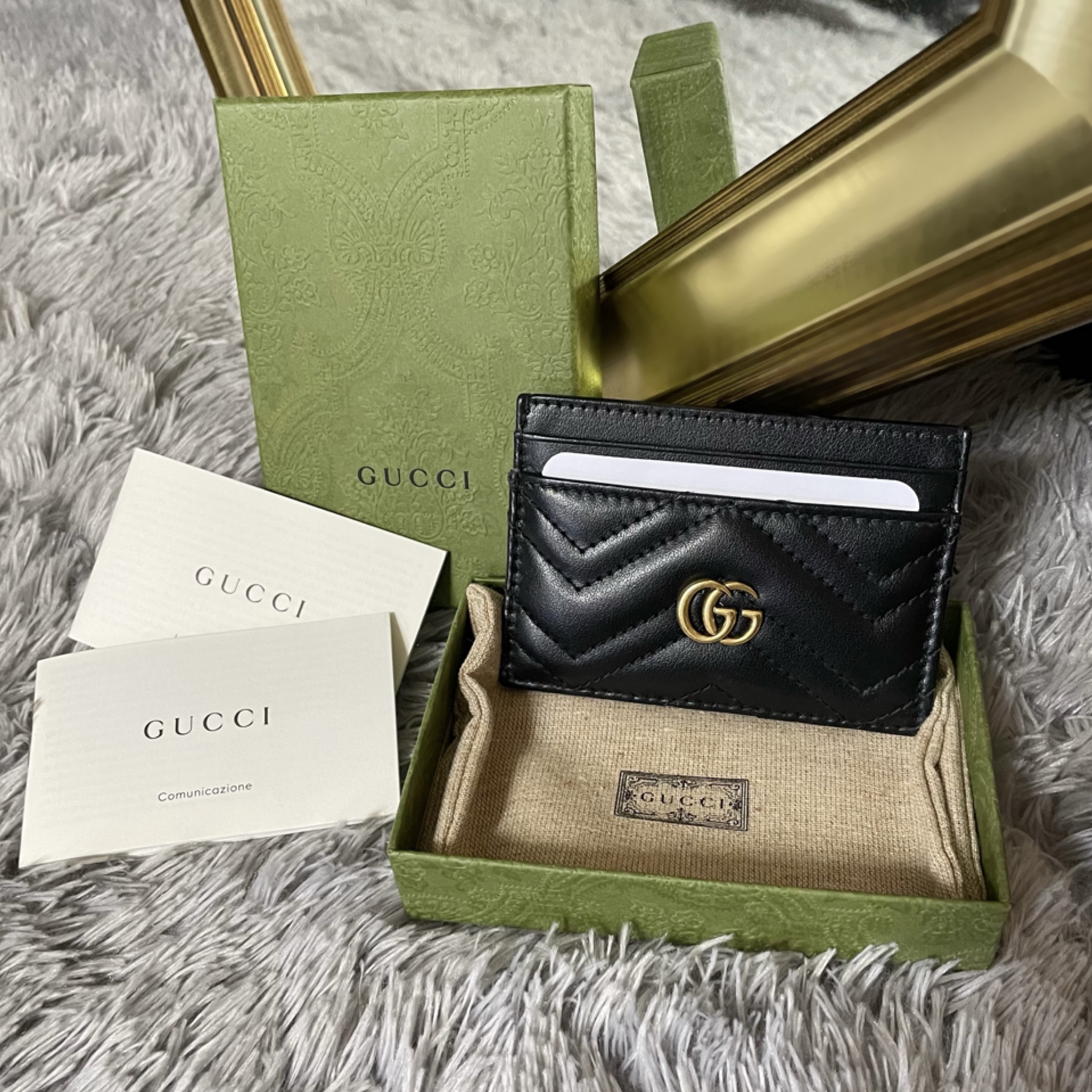 Gucci GG Marmont Card Case Black 착용 스타일 - 1