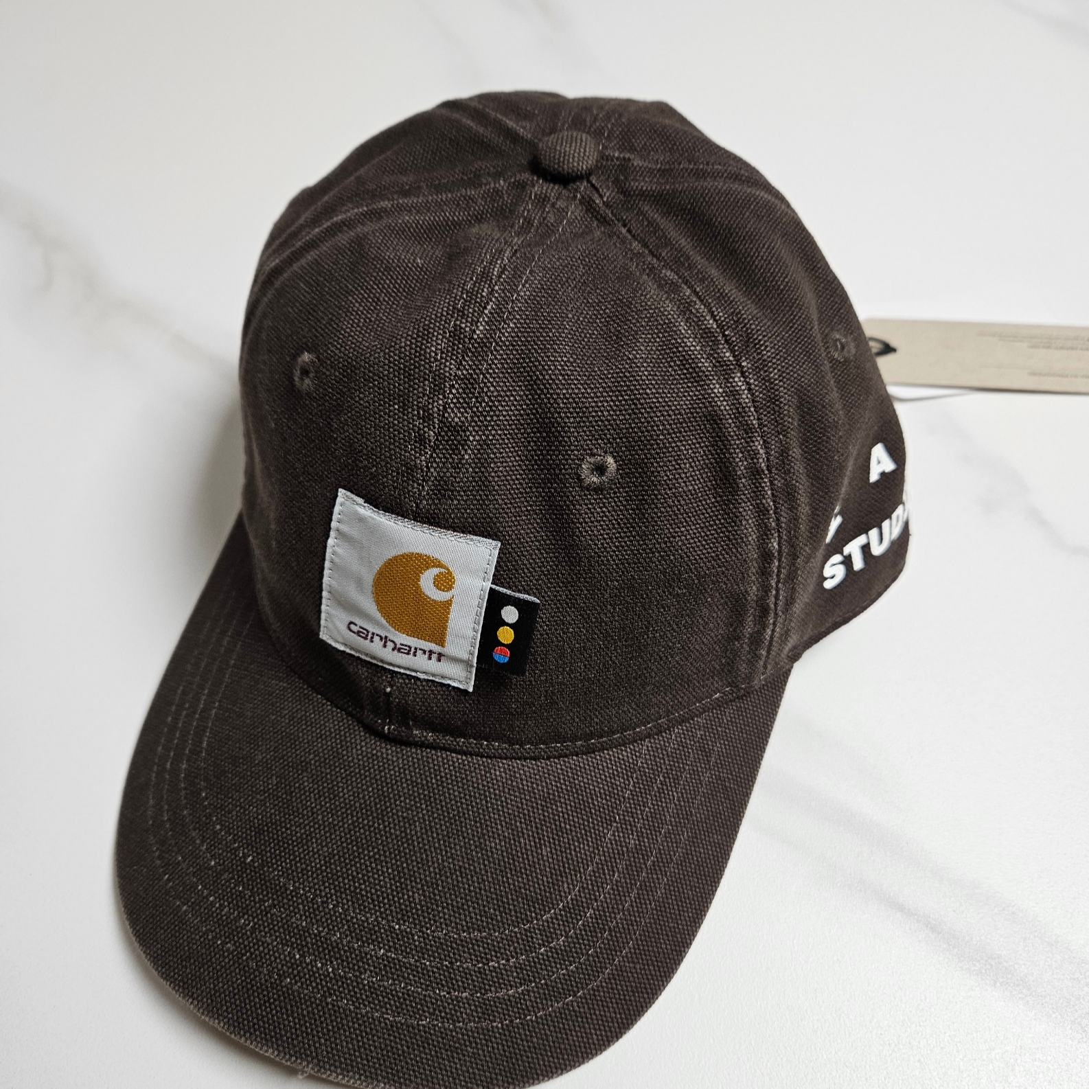 Carhartt WIP x IAB Studio Canvas 6-Panel Cap Tobacco 착용 스타일