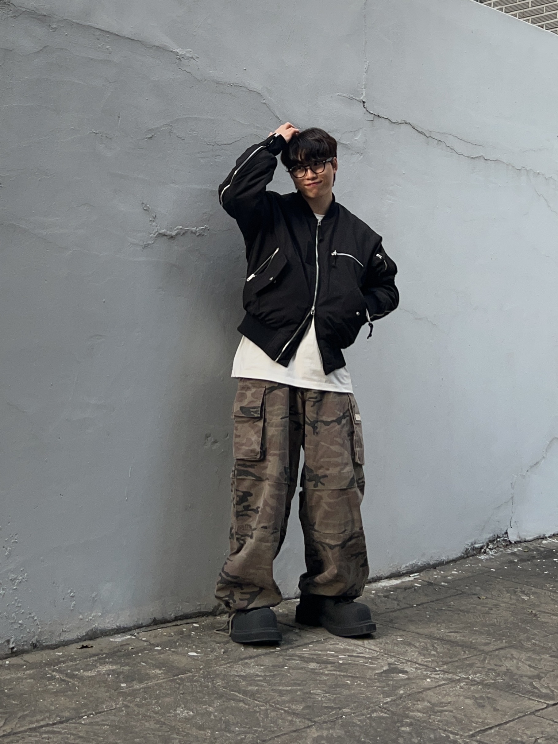Balenciaga Steroid Derby Black, Grailz Multi Zipper Bomber Jacket Black 착용 스타일 - 3