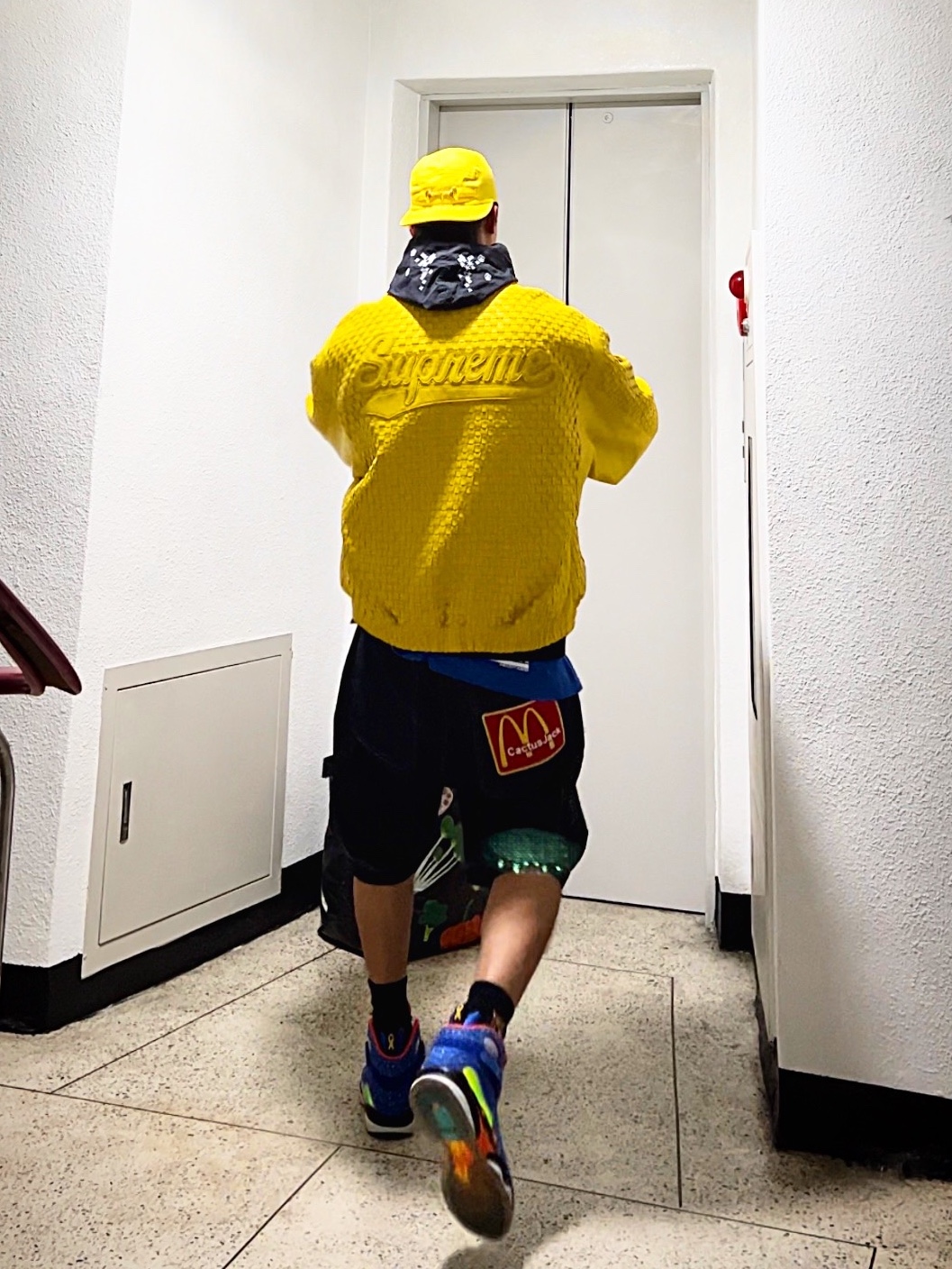 Jordan 8 Retro Doernbecher, Supreme x Bounty Hunter Skulls T-Shirt Royal - 23FW 착용 스타일 - 3