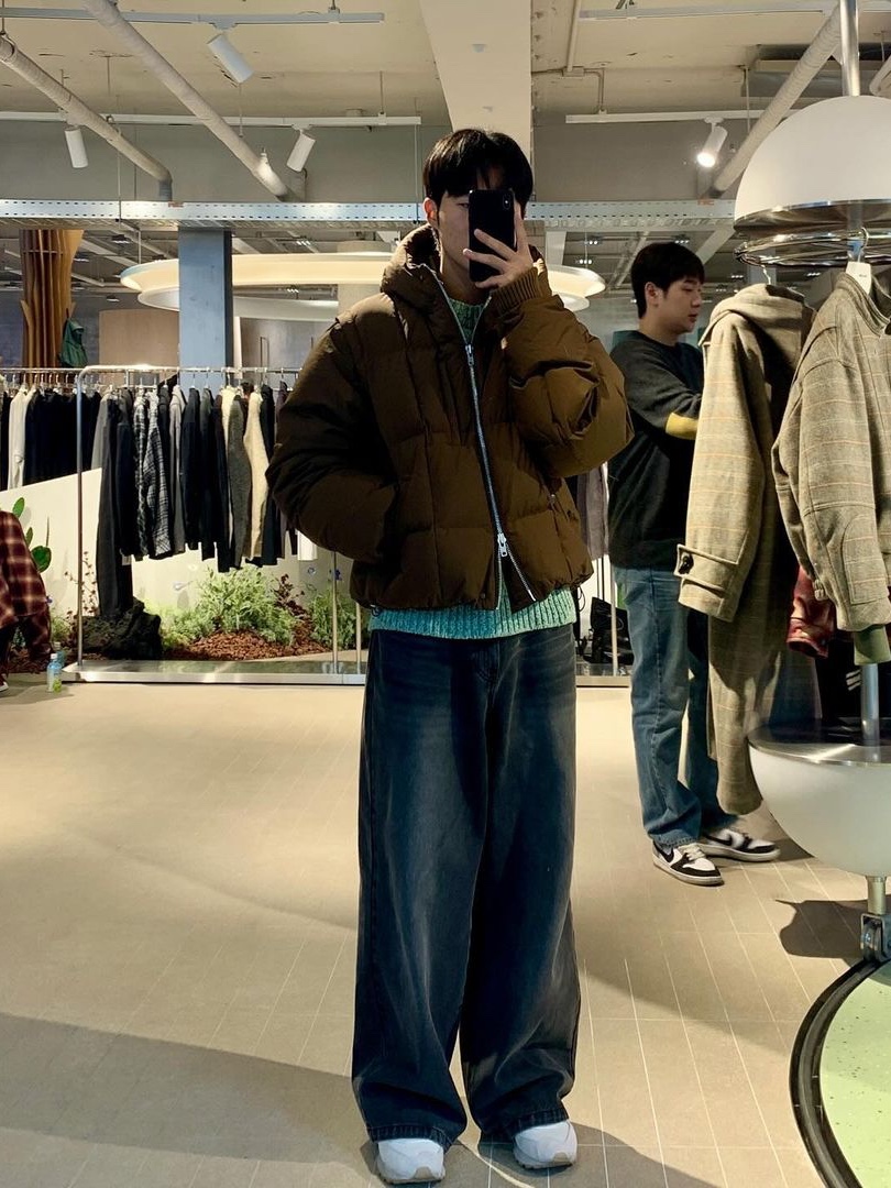 [KREAM 단독] Haleine Detachable Hooded Goose Down Jacket Creambeige (VJ406) 착용 스타일