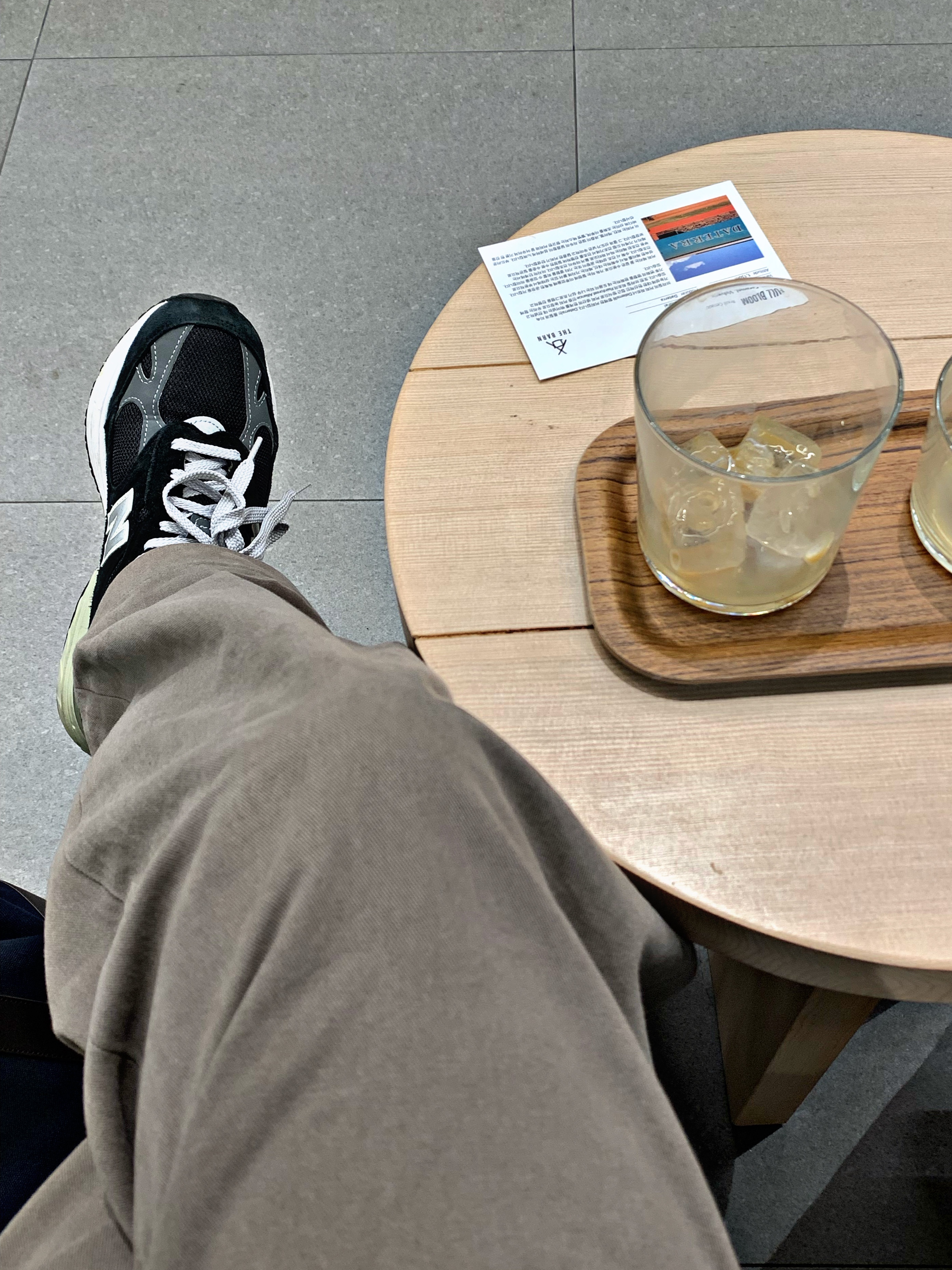 New Balance 993 Made in USA Black - D Standard, New Balance 993 Made in USA Black - 2E Wide 착용 스타일