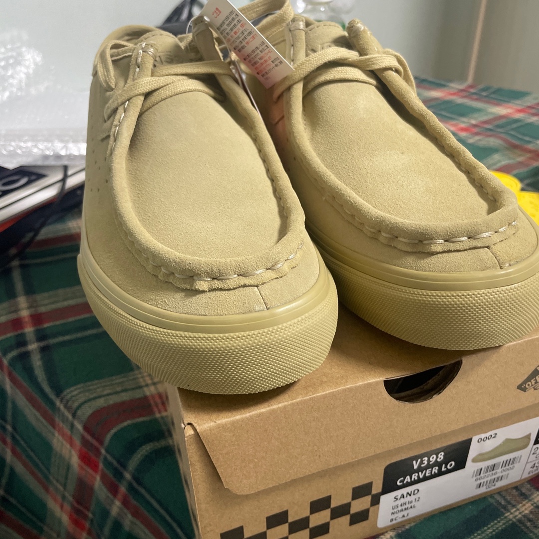 Vans Carver Low Sand Beige 착용 스타일
