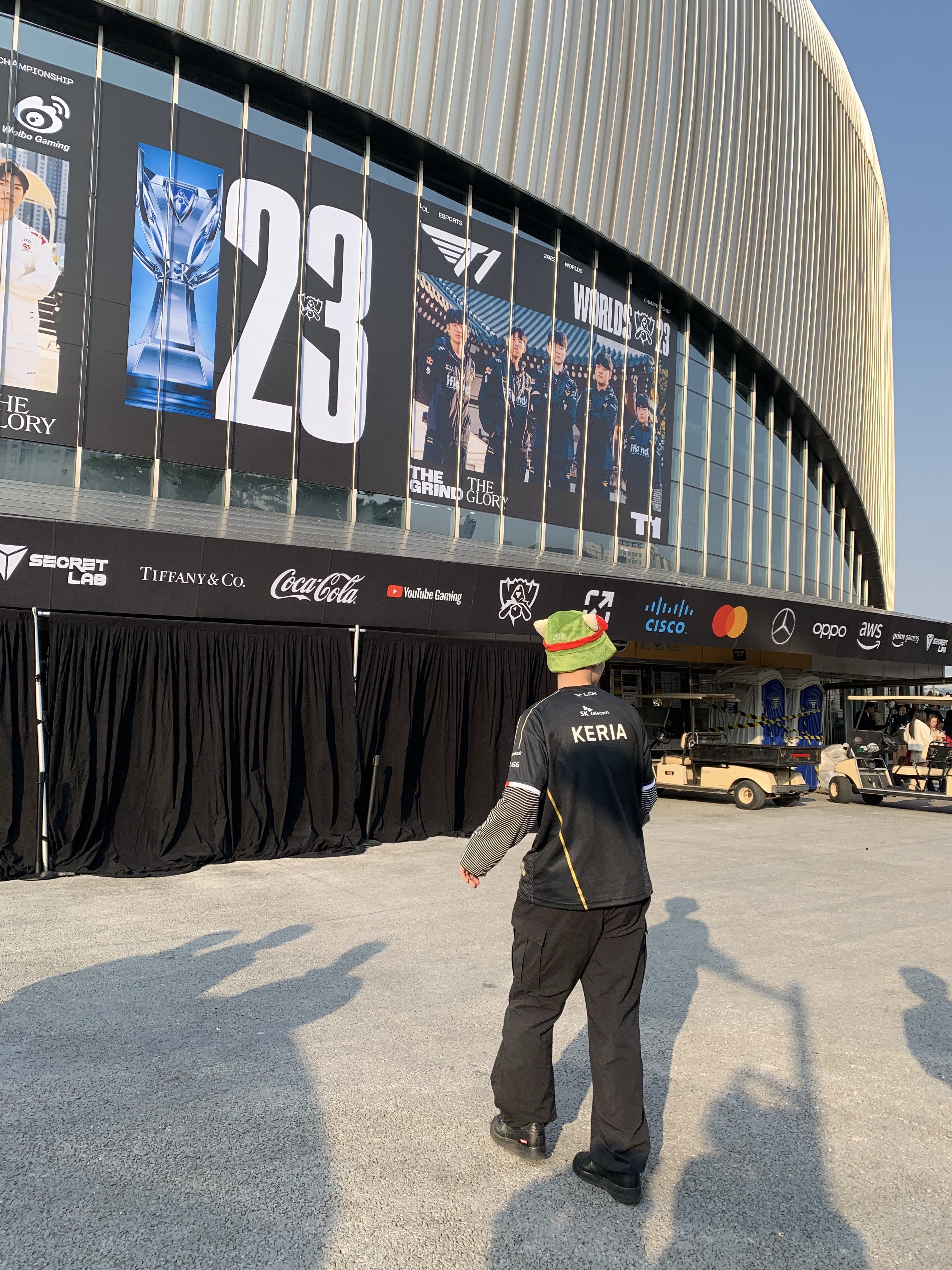 T1 2023 Uniform Worlds Jersey Faker Black, Nike x Supreme Air Force 1 Low Black 착용 스타일 - 1