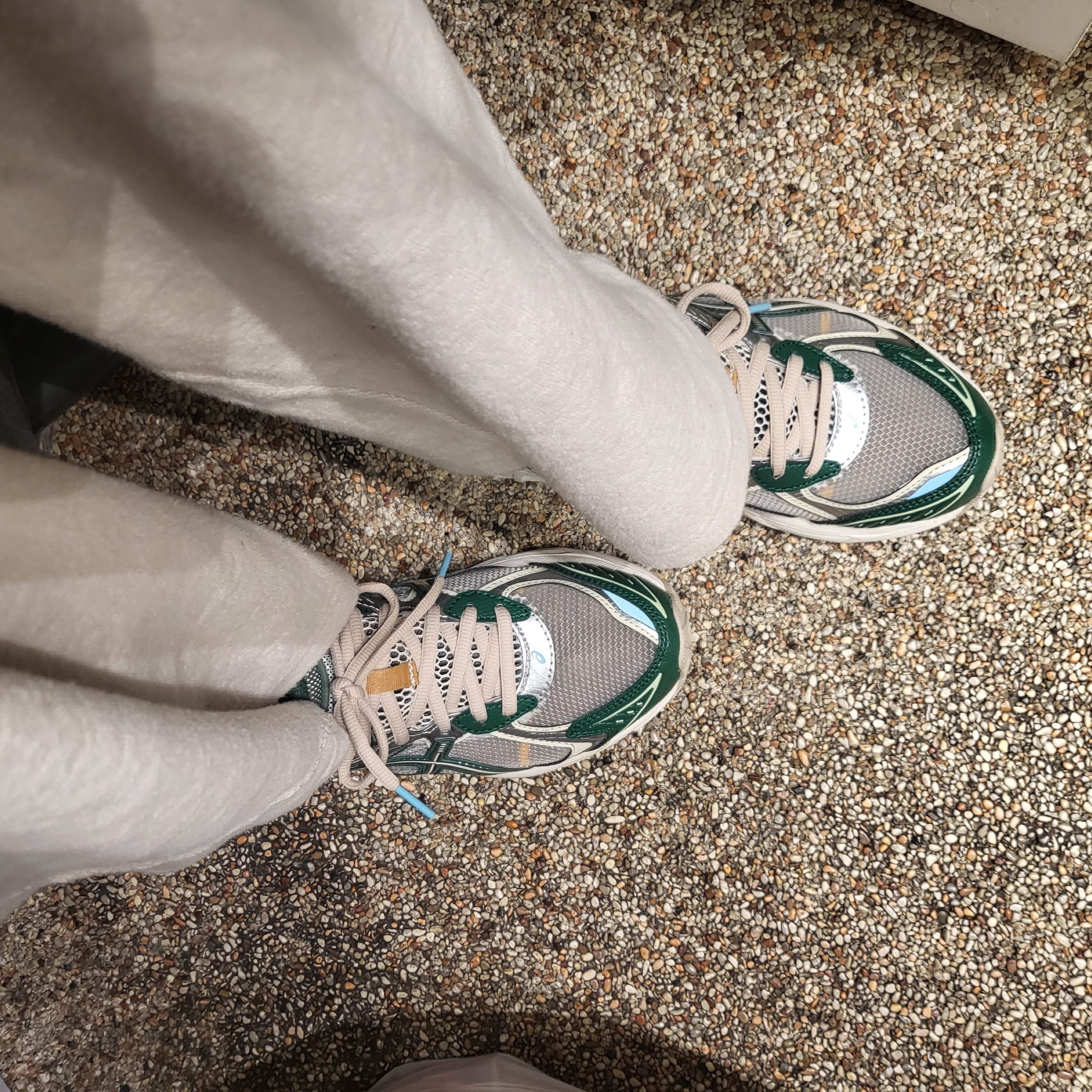 Asics x Above The Clouds GT-2160 Cream Shamrock Green 착용 스타일