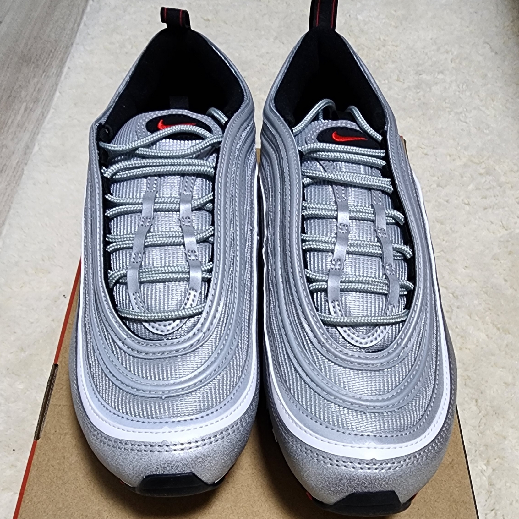 Nike Air Max 97 OG Silver Bullet 2022 착용 스타일 - 5