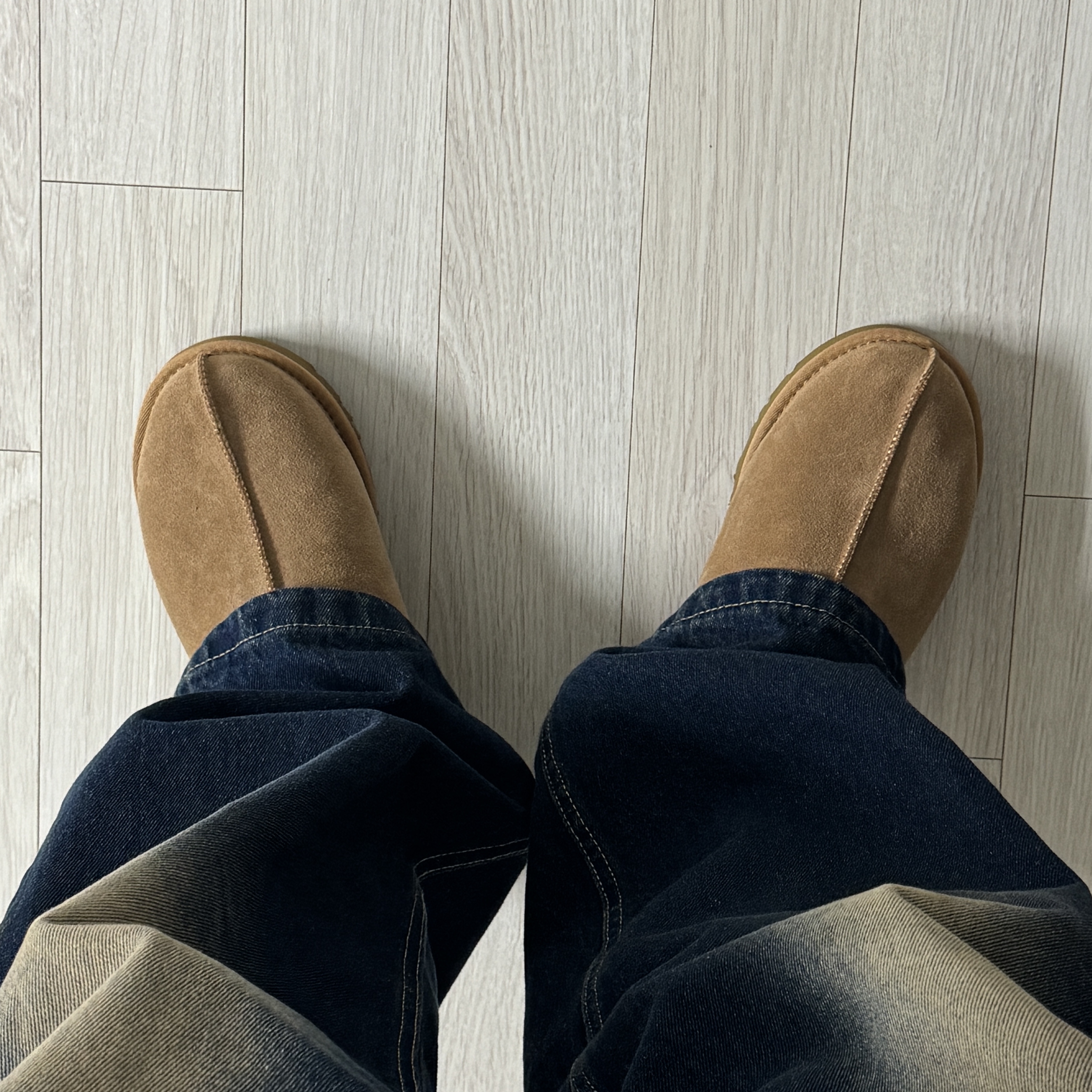 UGG Tasman Slipper Chestnut 착용 스타일 - 1
