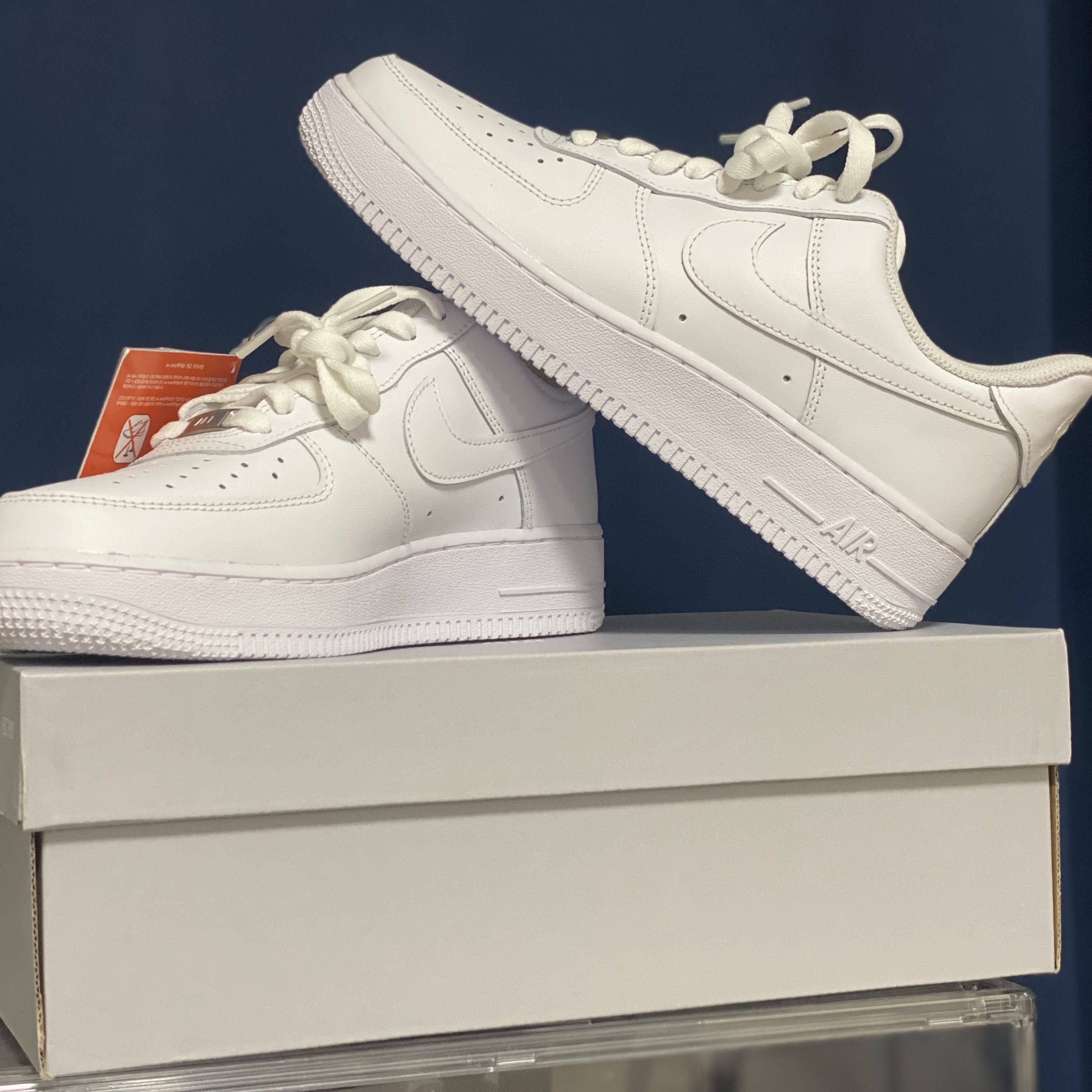 Nike Air Force 1 '07 Low White 착용 스타일 - 2