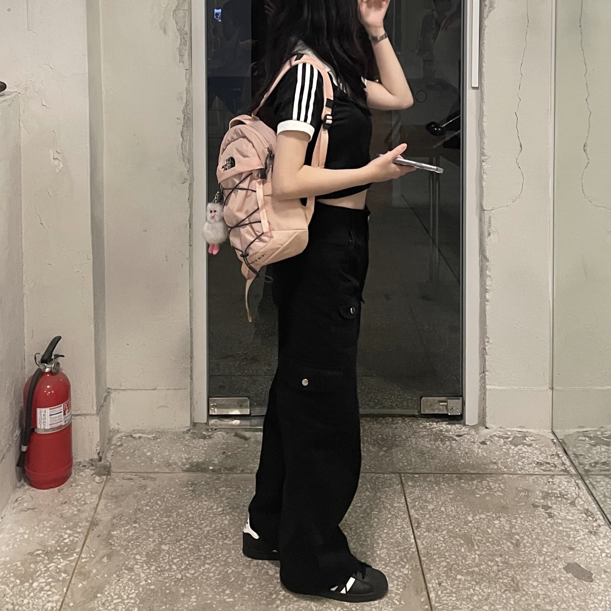 The North Face Borealis Mini Backpack Light Pink, (W) Adidas Football Crop Top Black - KR Sizing 착용 스타일 - 5