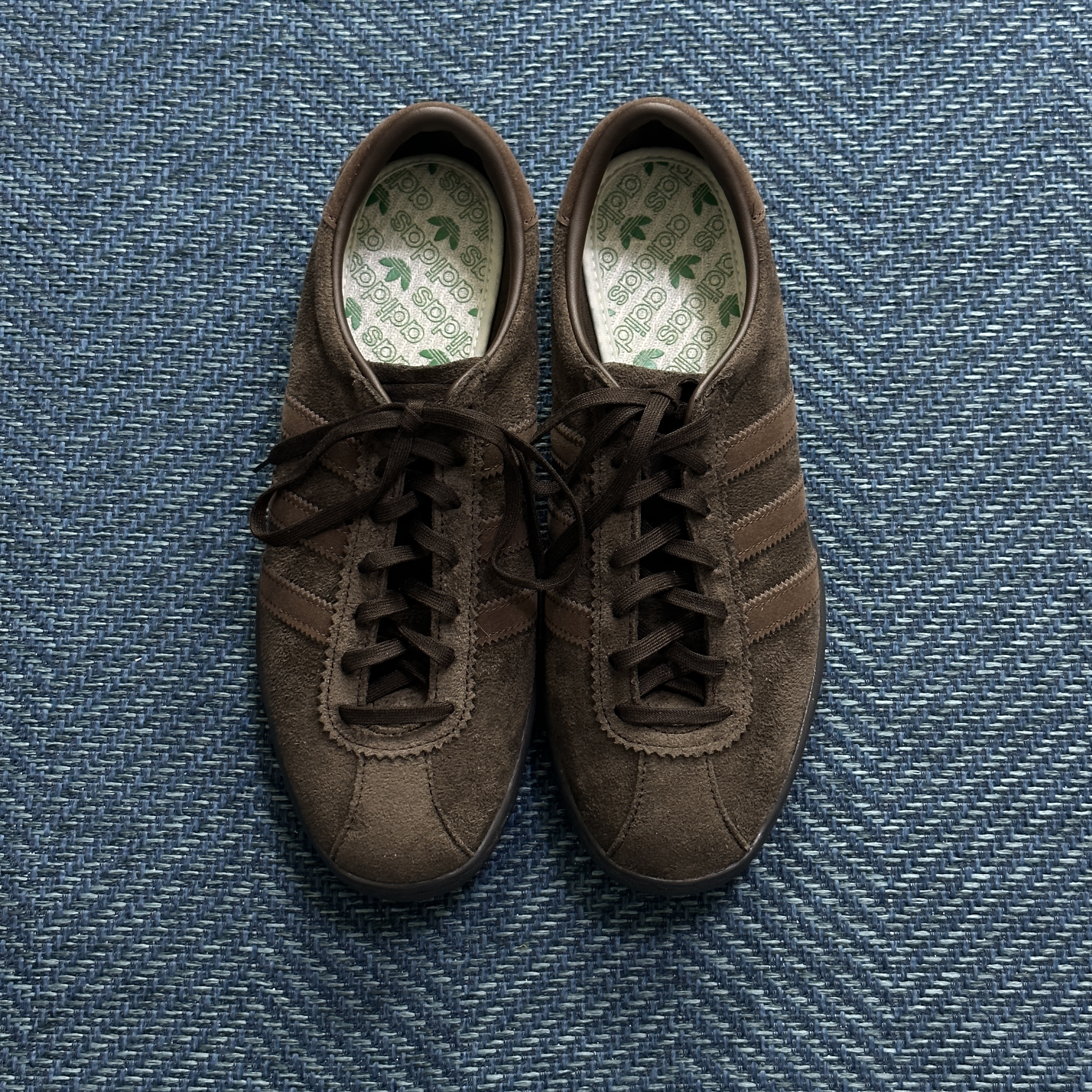 Adidas Tobacco Gruen Dark Brown 착용 스타일 - 5