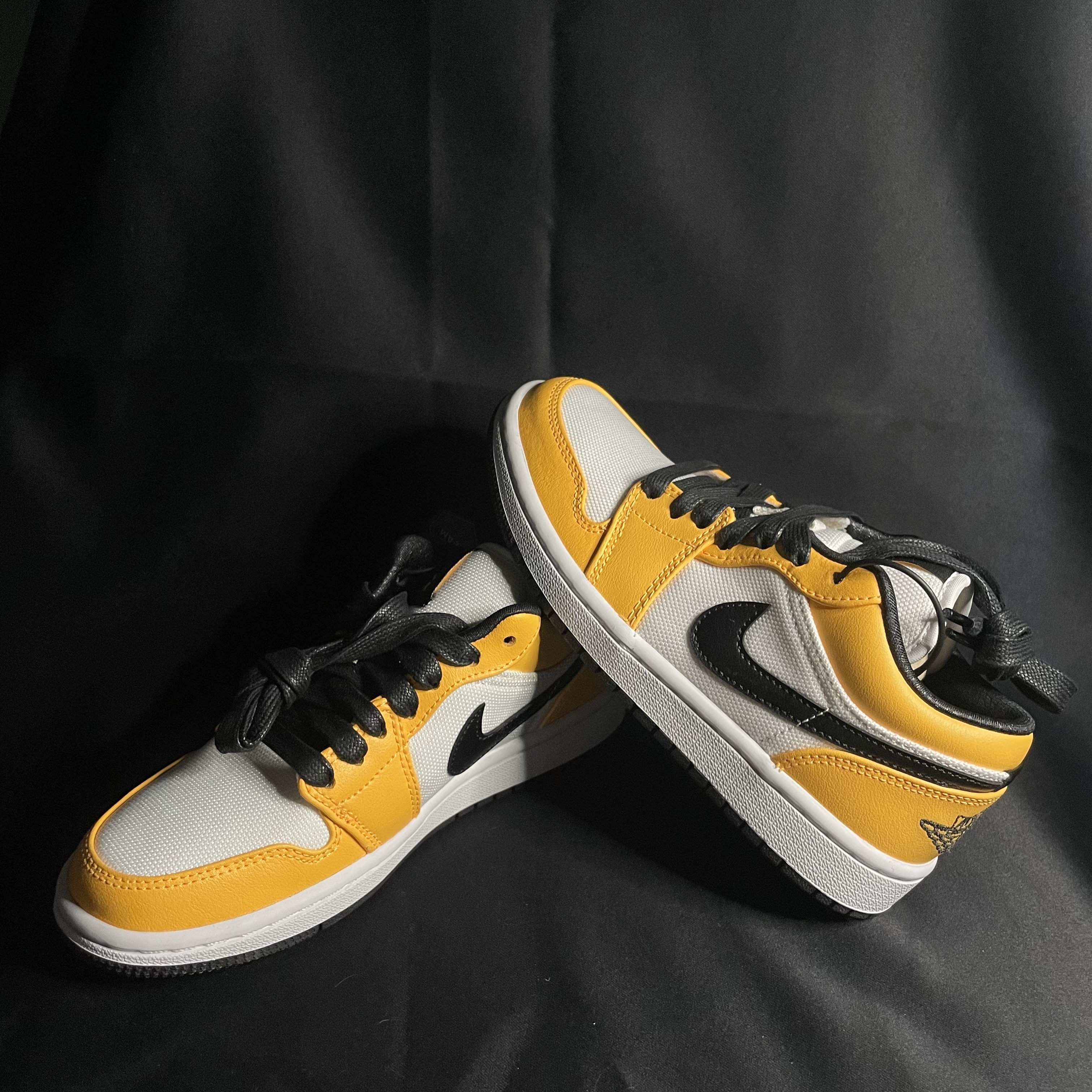 (W) Jordan 1 Low SE Laser Orange 착용 스타일