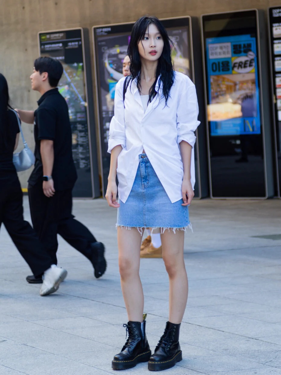 H&M x Mugler Leather Ankle Boots Black, Dr. Martens Jadon Boots Black 착용 스타일 - 3