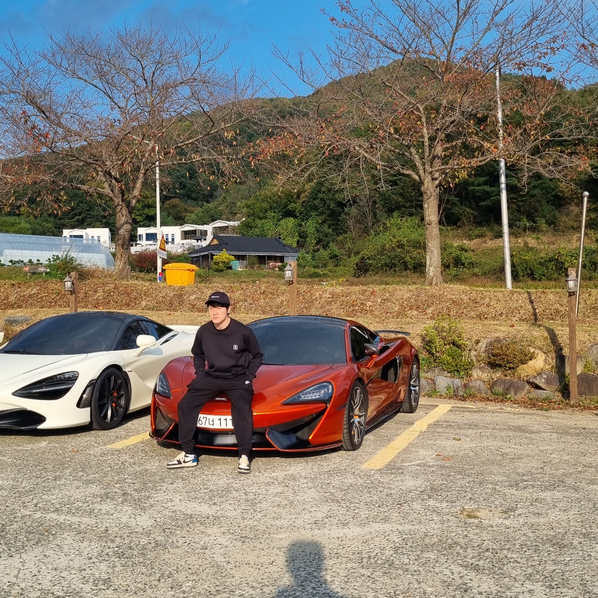 Supreme Arabic Logo Camp Cap Black - 23FW, Wooyoungmi Cotton Long Sleeve Back Logo T-Shirt Black - 22FW 착용 스타일