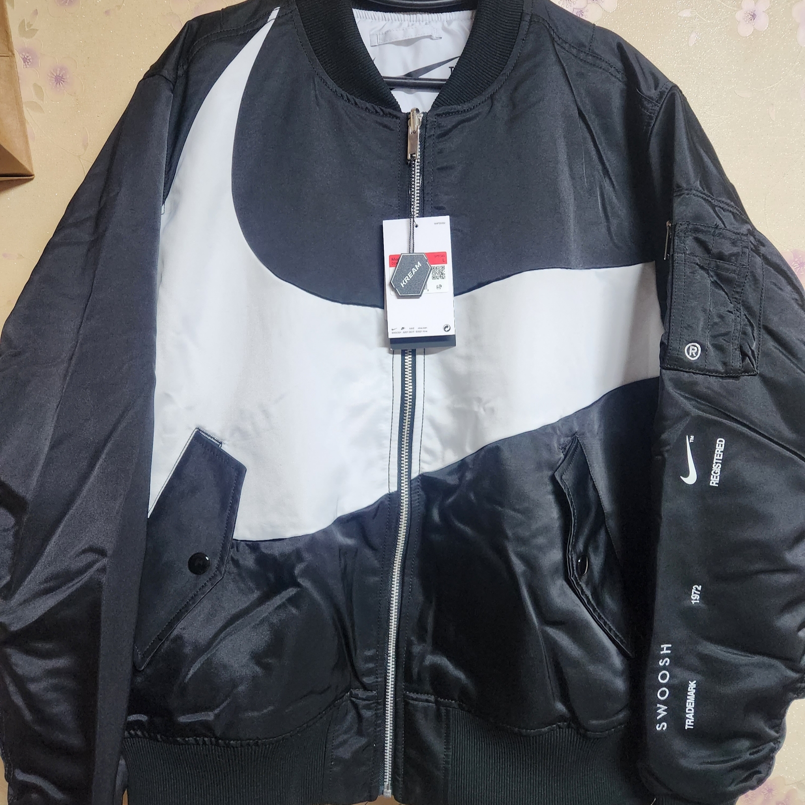Nike NSW Swoosh Therma-Fit Bomber Black - Asia 착용 스타일
