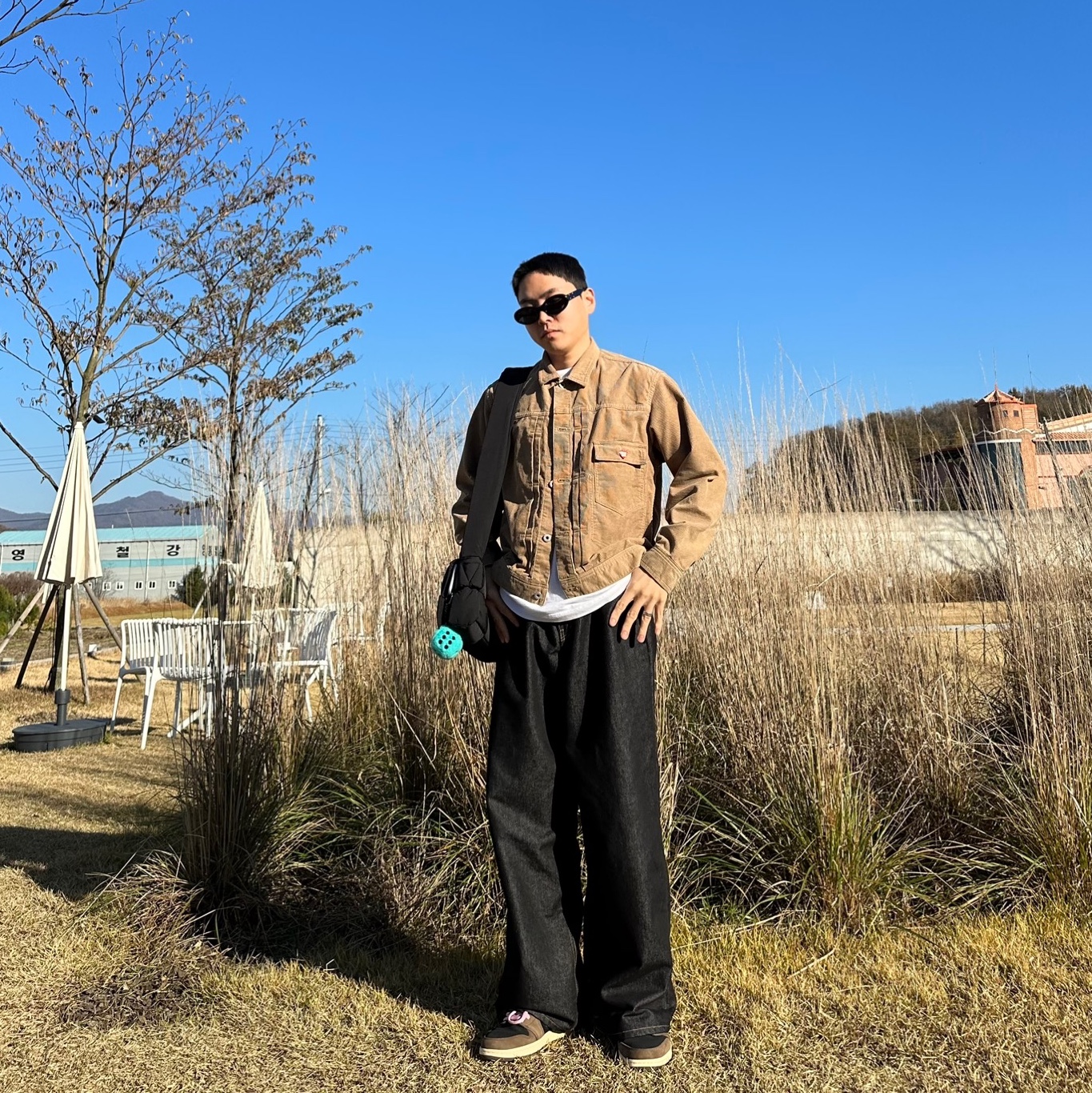 Human Made Dachs Corduroy Work Jacket Beige, Jordan 1 x Travis Scott Retro Low OG SP Mocha 착용 스타일 - 2