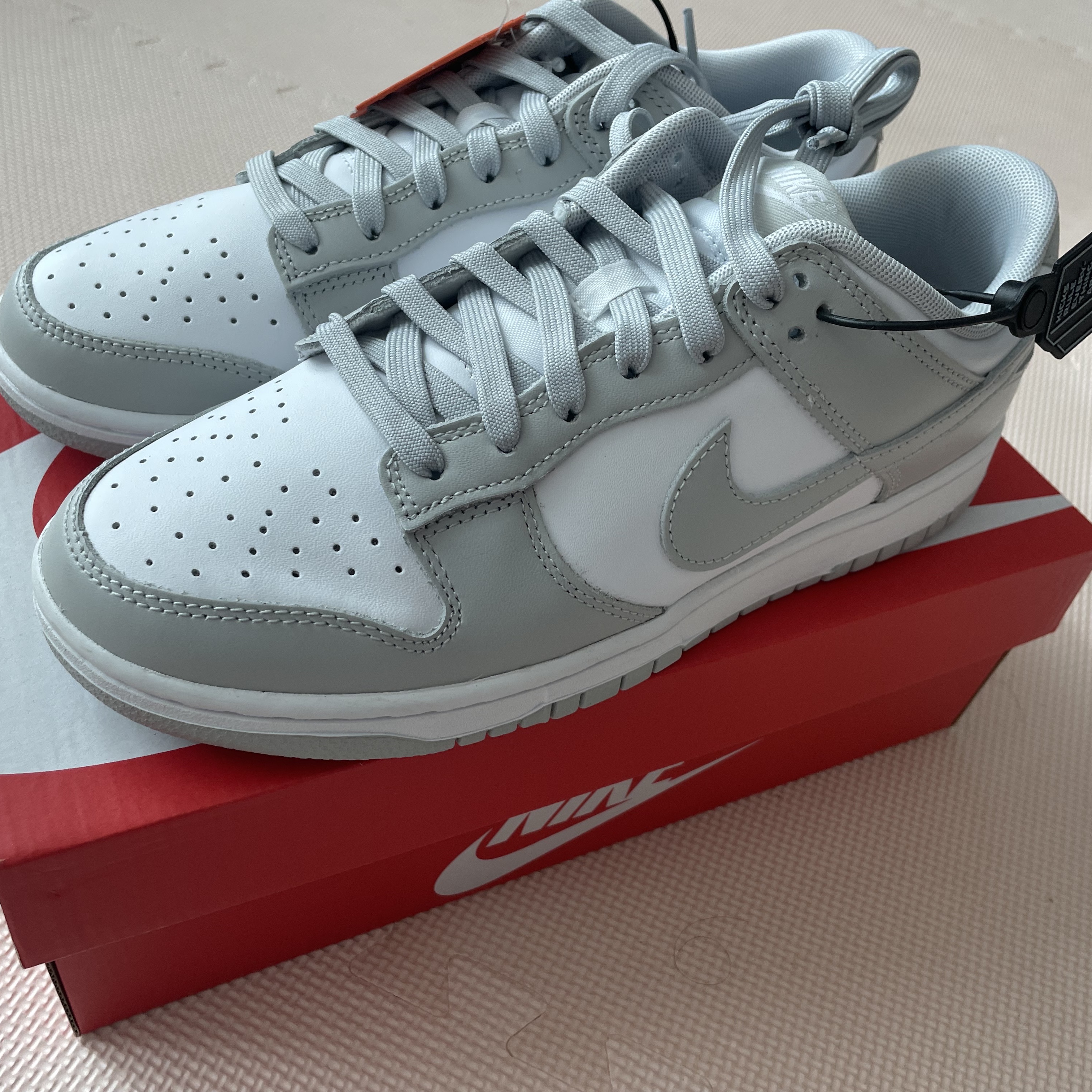 Nike Dunk Low Retro Grey Fog 착용 스타일 - 2