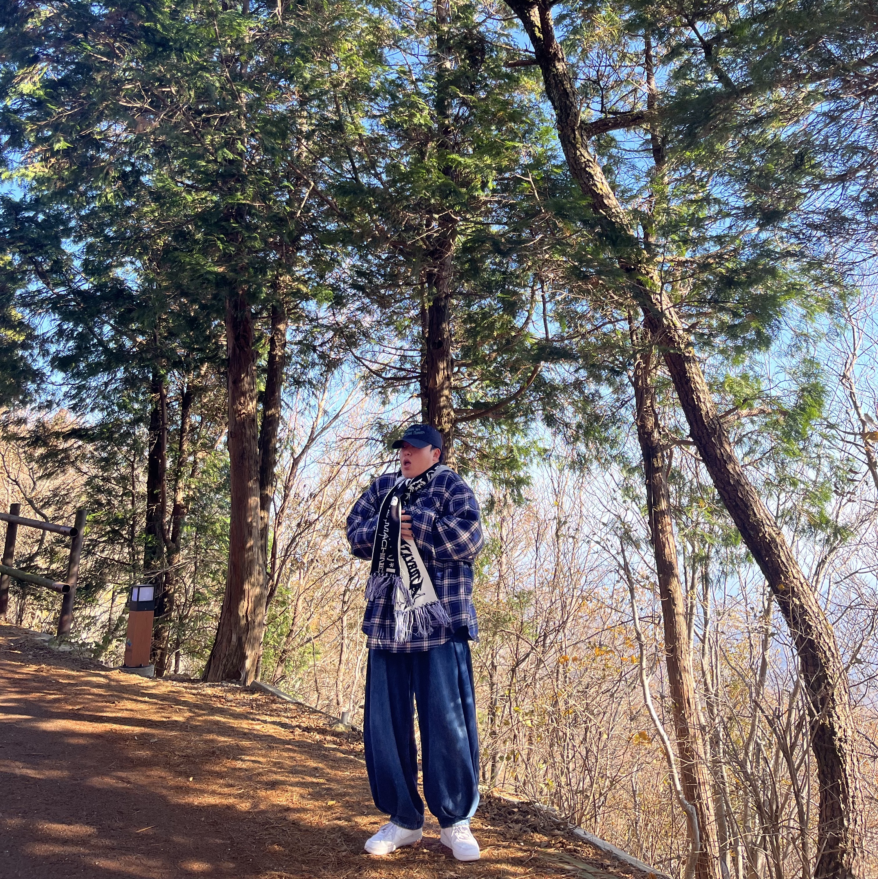 Zara x Ader Error Wide Leg Jeans Blue, Project G/R Reversible Hoodie Check Shirts Navy 착용 스타일 - 2