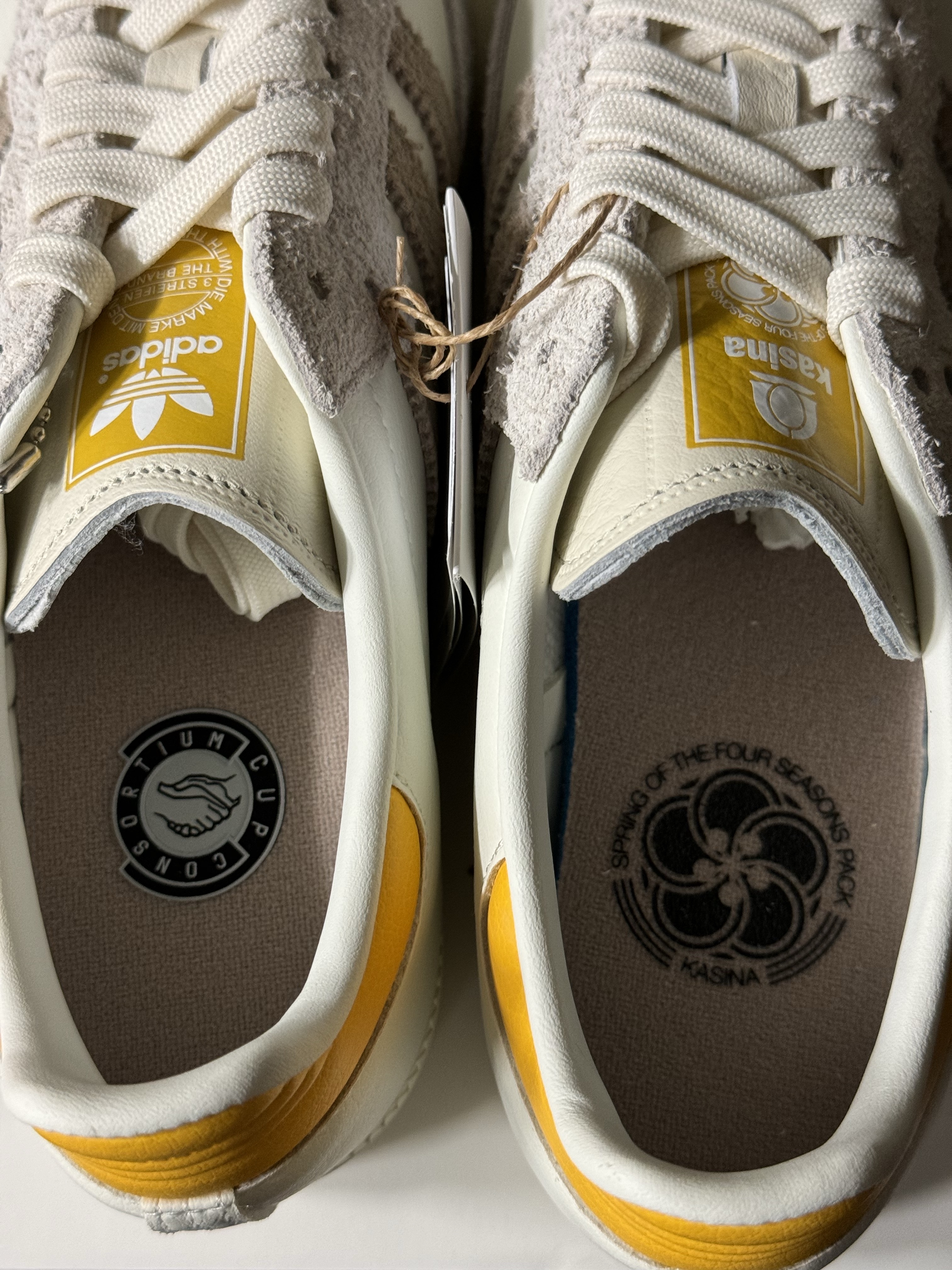 Adidas x BAPE Stan Smith Core Black Gold Metallic, Adidas x BAPE Stan Smith Cloud White Off White 착용 스타일 - 5