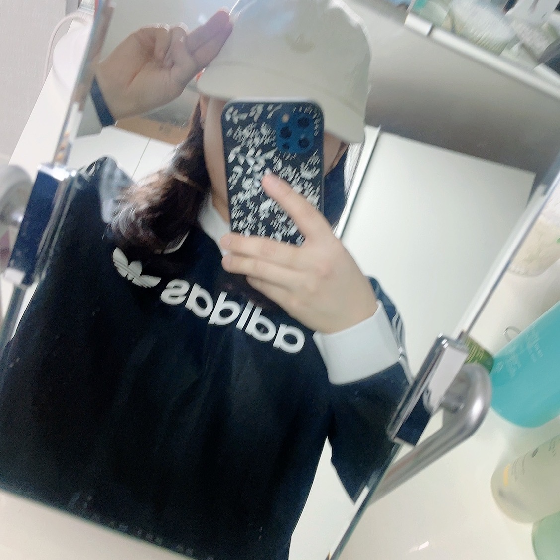 (W) Adidas Football Long Sleeve T-Shirt Black - KR Sizing, (W) Nike Dunk Low Medium Olive 착용 스타일 - 1