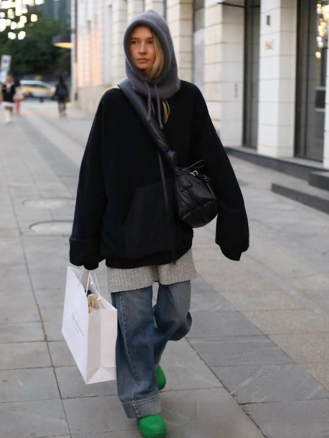 Paloma Wool Angels II Balaclava Grey, Lemaire Hood Steel Grey Melange 착용 스타일 - 4