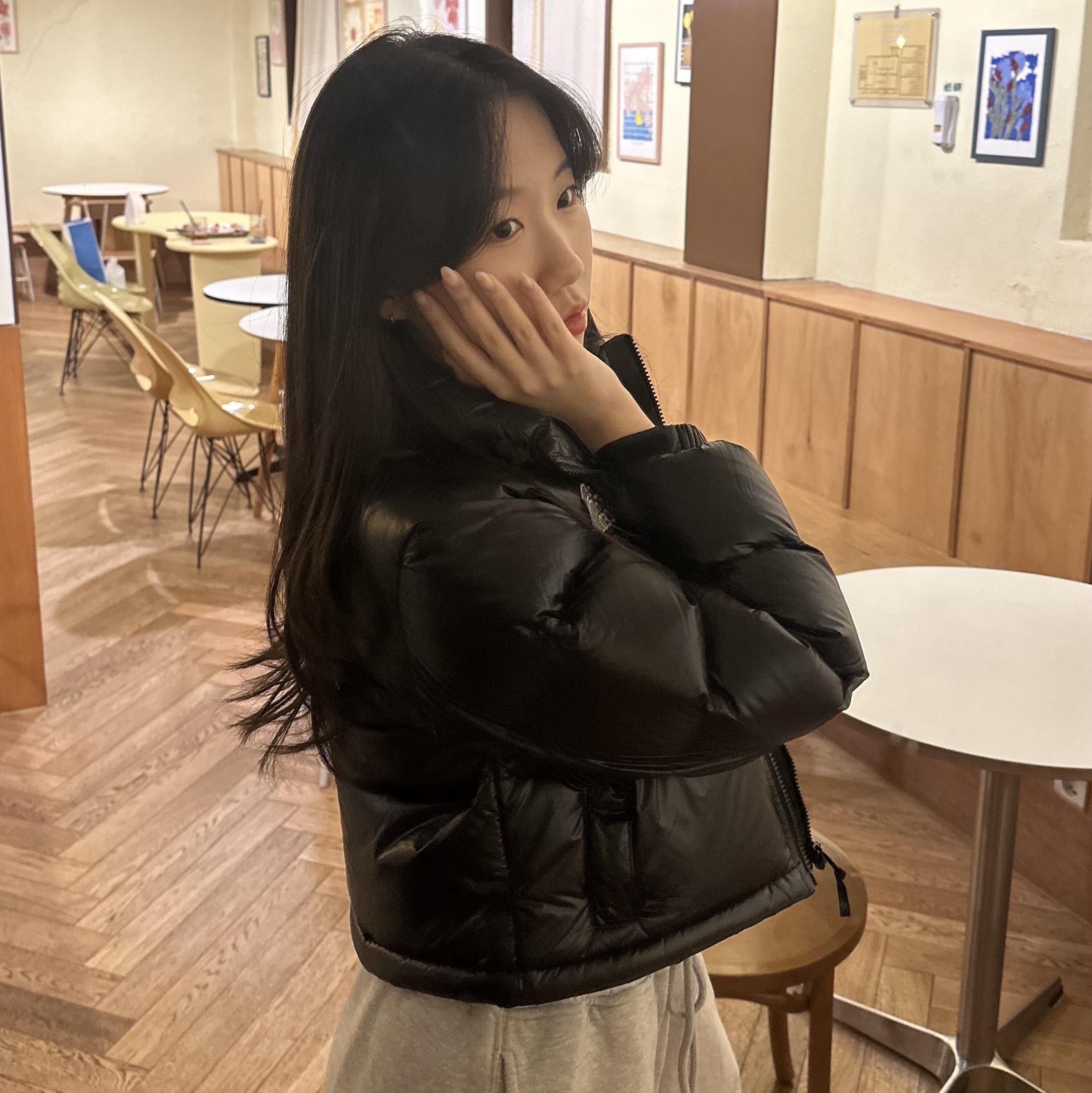 (W) The North Face Nuptse Short Jacket Black 착용 스타일 - 2
