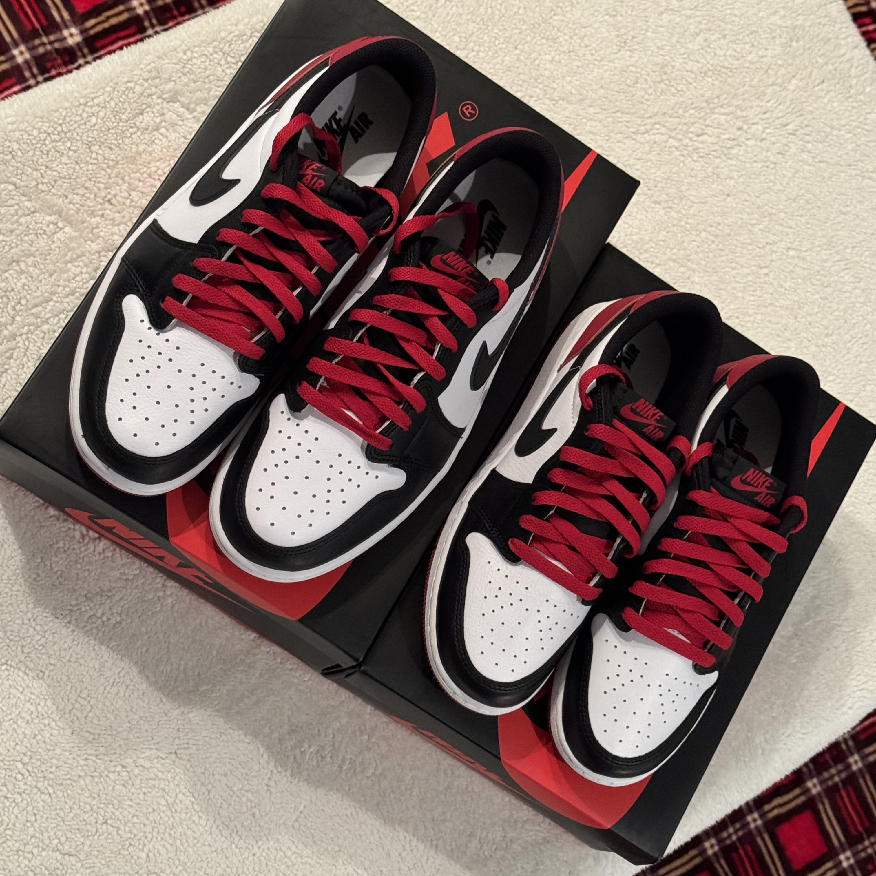 Jordan 1 Retro Low OG Black Toe, (GS) Jordan 1 Retro Low OG Black Toe 착용 스타일