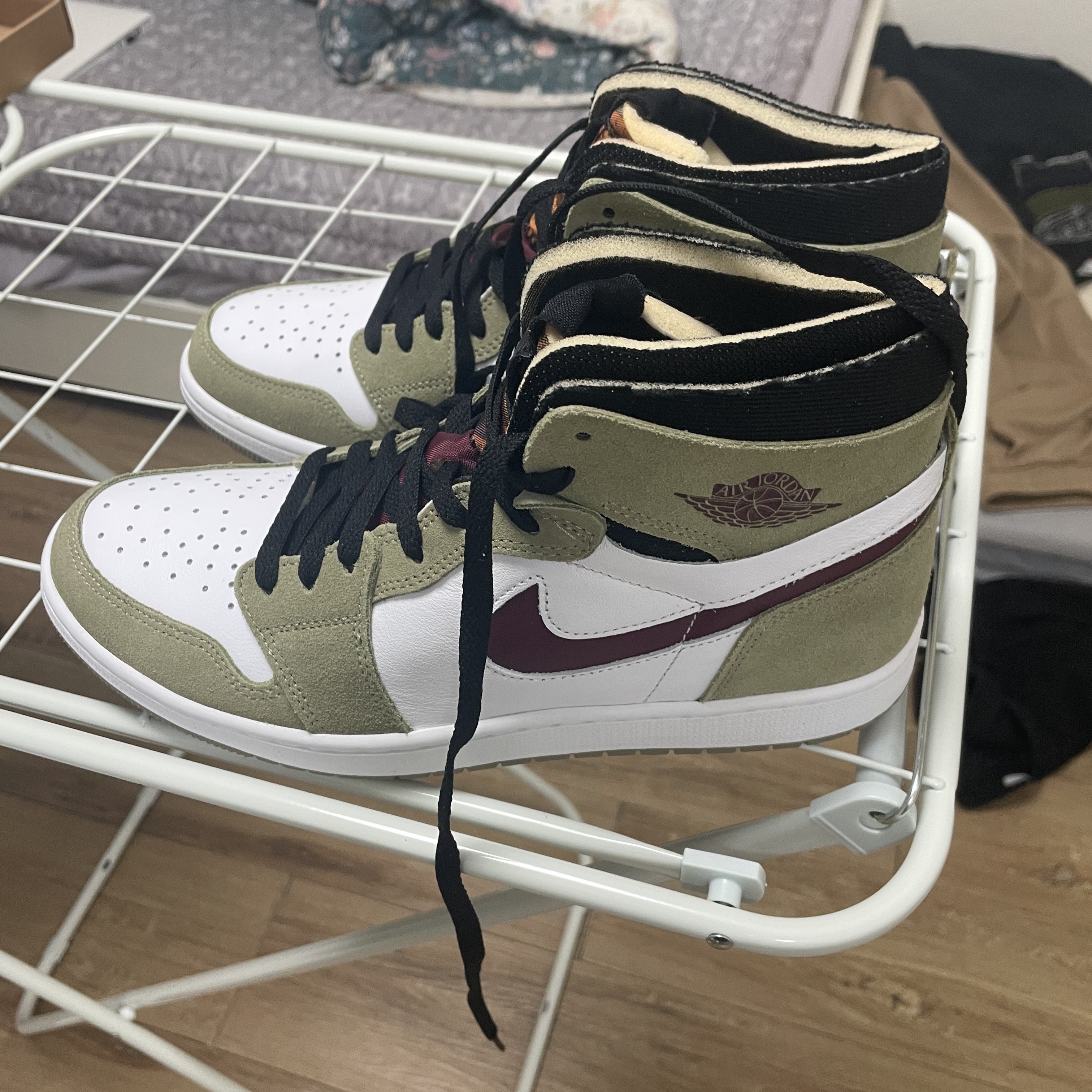 Jordan 1 Zoom Air CMFT Neutral Olive 착용 스타일