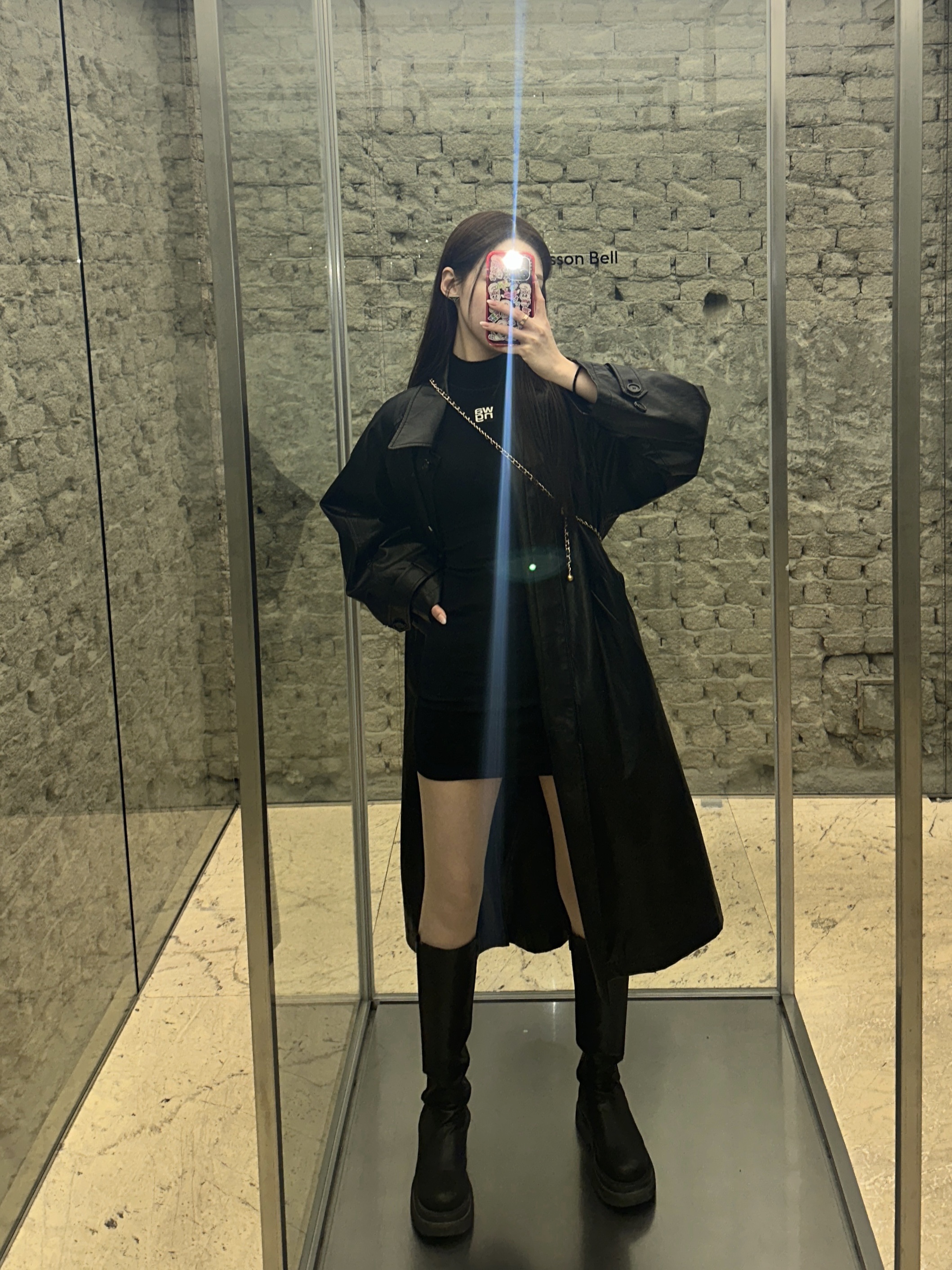 Chanel Small Classic Vanity with Chain Grained Calfskin & Gold Black (Inside Mirror), (W) Prada Symbole Earrings Black 착용 스타일 - 1