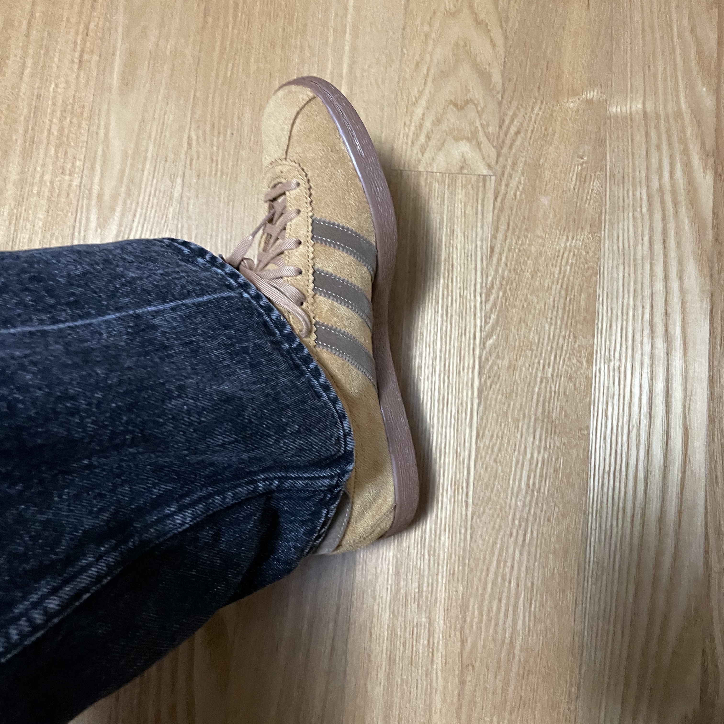 Adidas Tobacco Gruen Mesa Brown Desert 착용 스타일 - 1