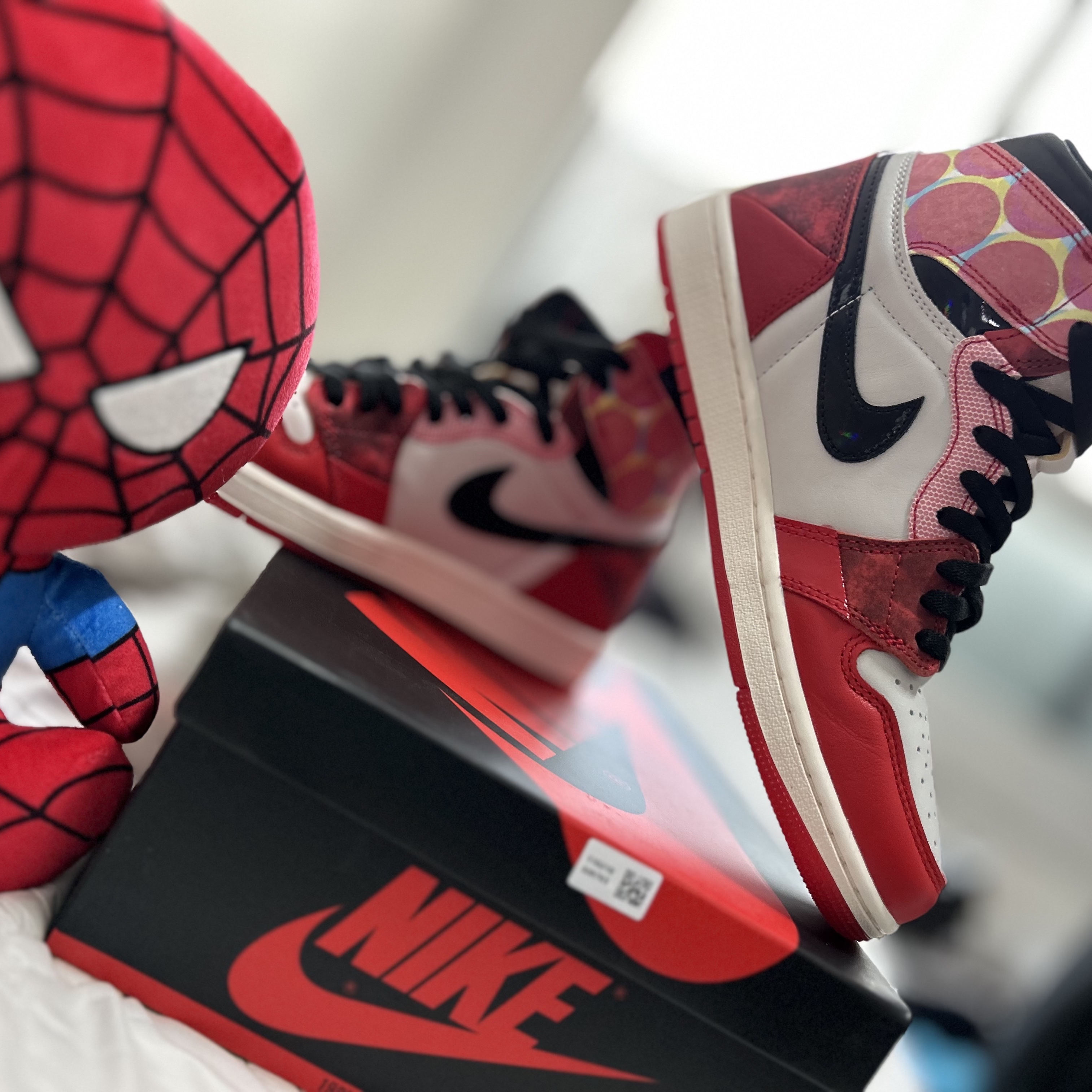 Jordan 1 Retro High Spider-Man Next Chapter 착용 스타일