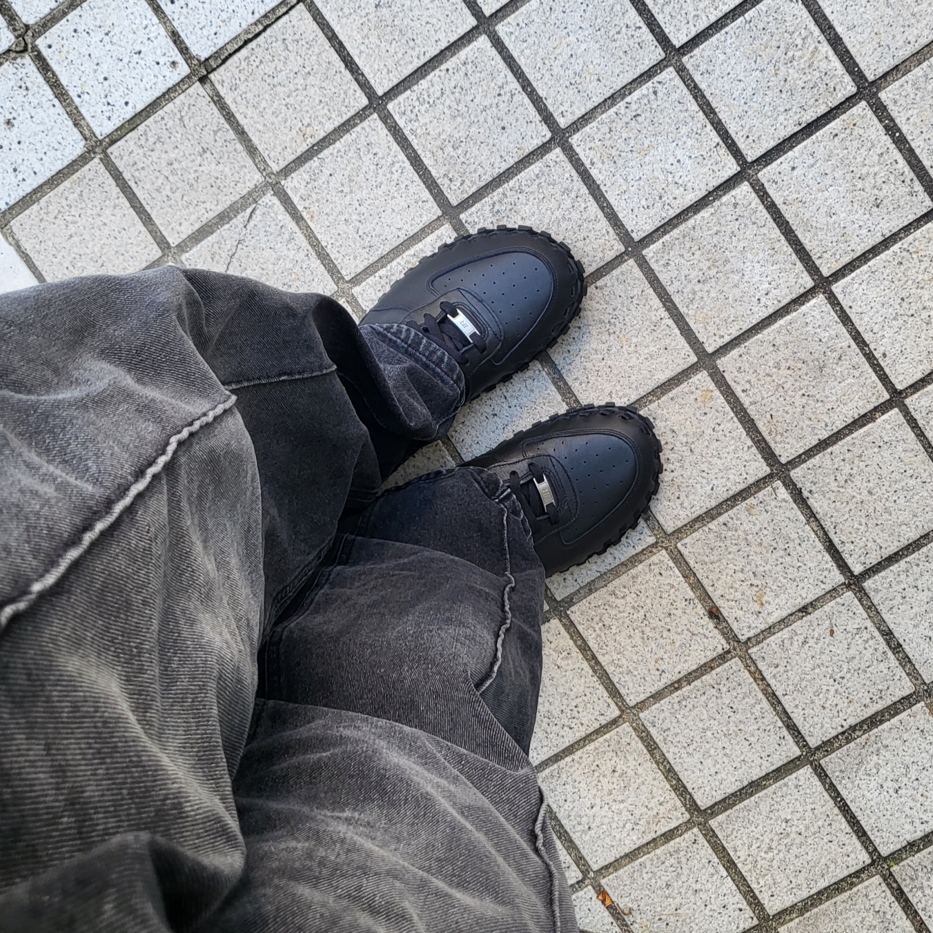 Nike x Jacquemus J Force 1 Low LX SP Black 착용 스타일