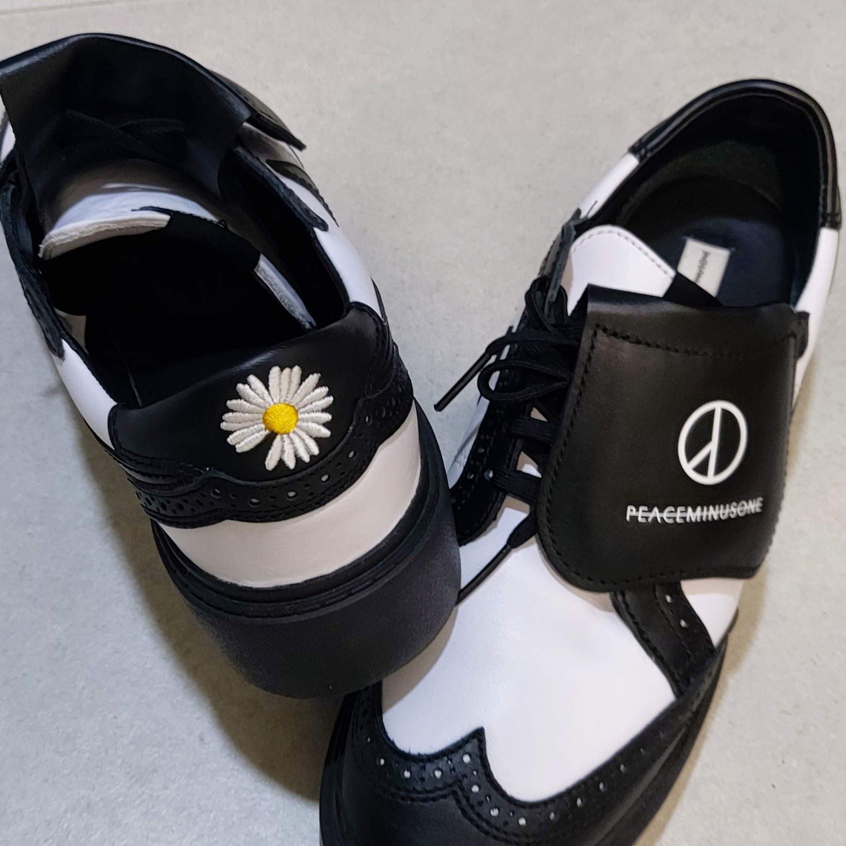 Nike x Peaceminusone Kwondo1 Black and White 착용 스타일