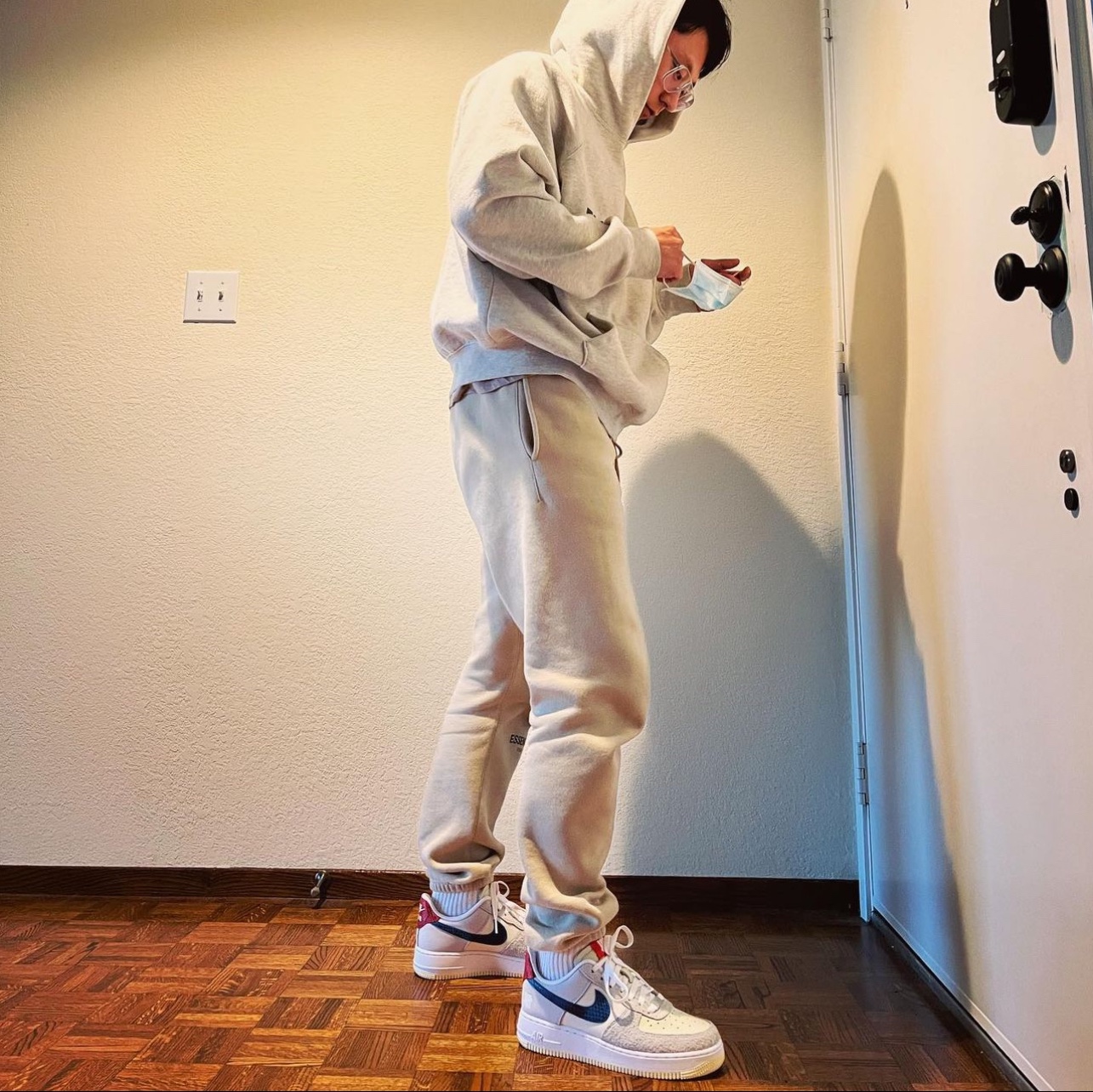 Nike x Undefeated Air Force 1 Low SP 5 On It 착용 스타일 - 6