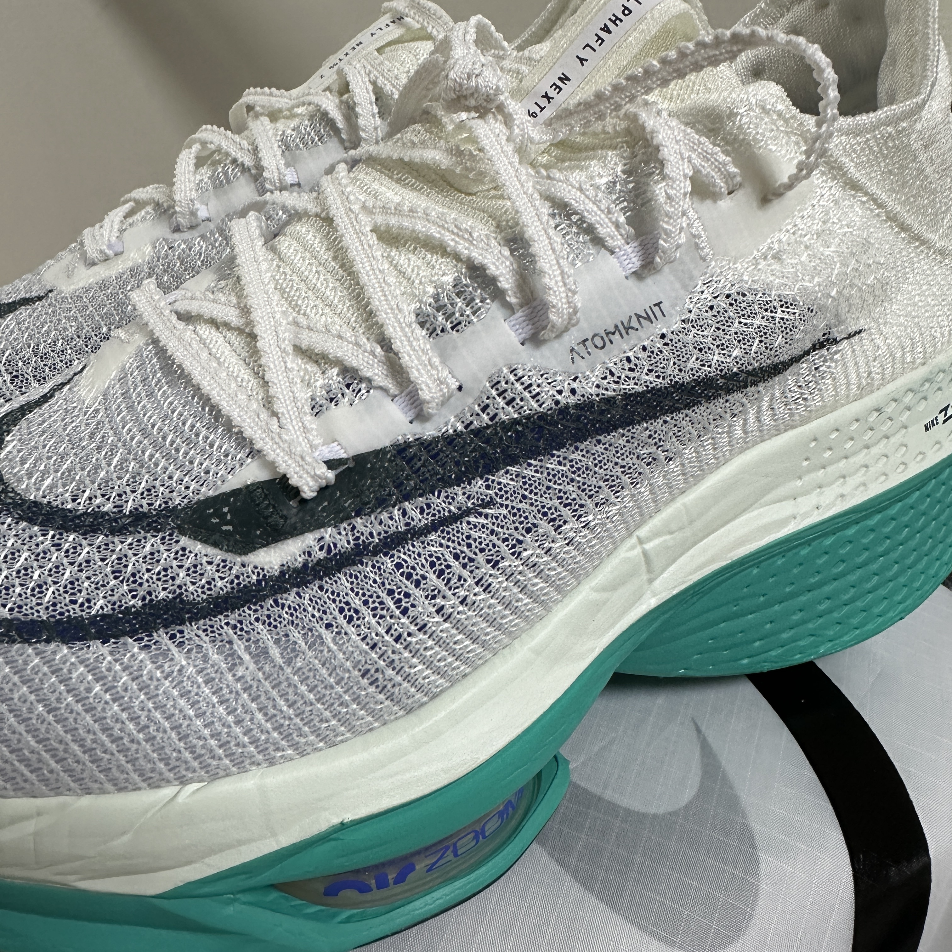 Nike Air Zoom Alphafly Next% 2 White Clear Jade 착용 스타일