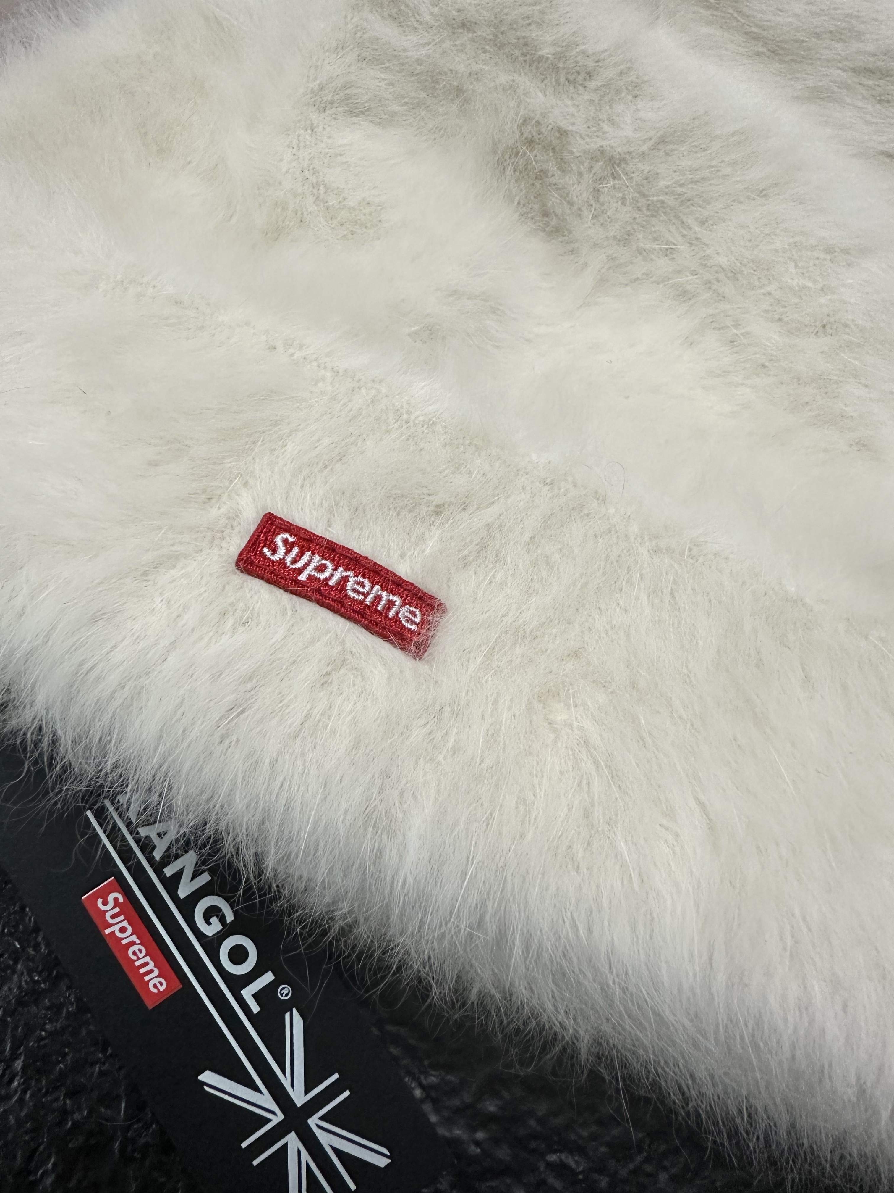 Supreme x Kangol Furgora Beanie White - 21FW 착용 스타일