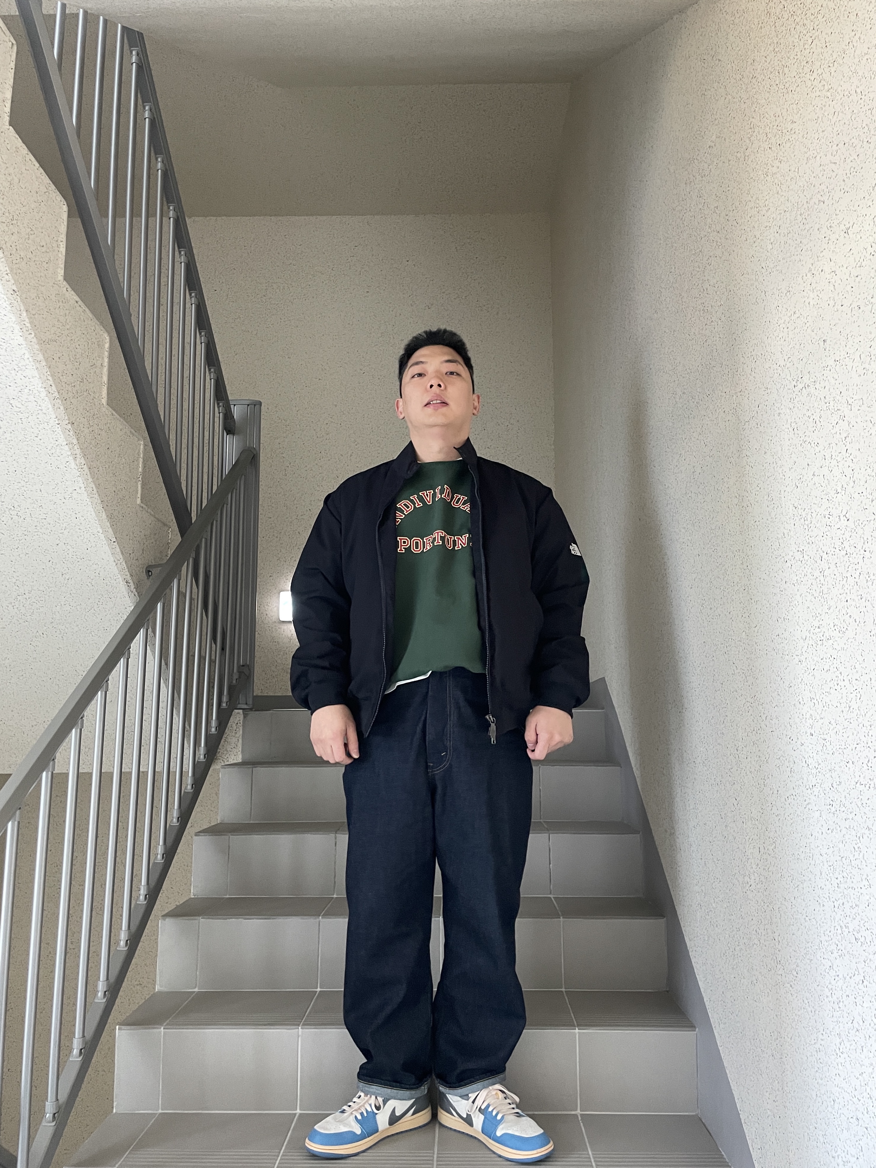 Jordan 1 Low SE Tokyo 96 착용 스타일 - 1
